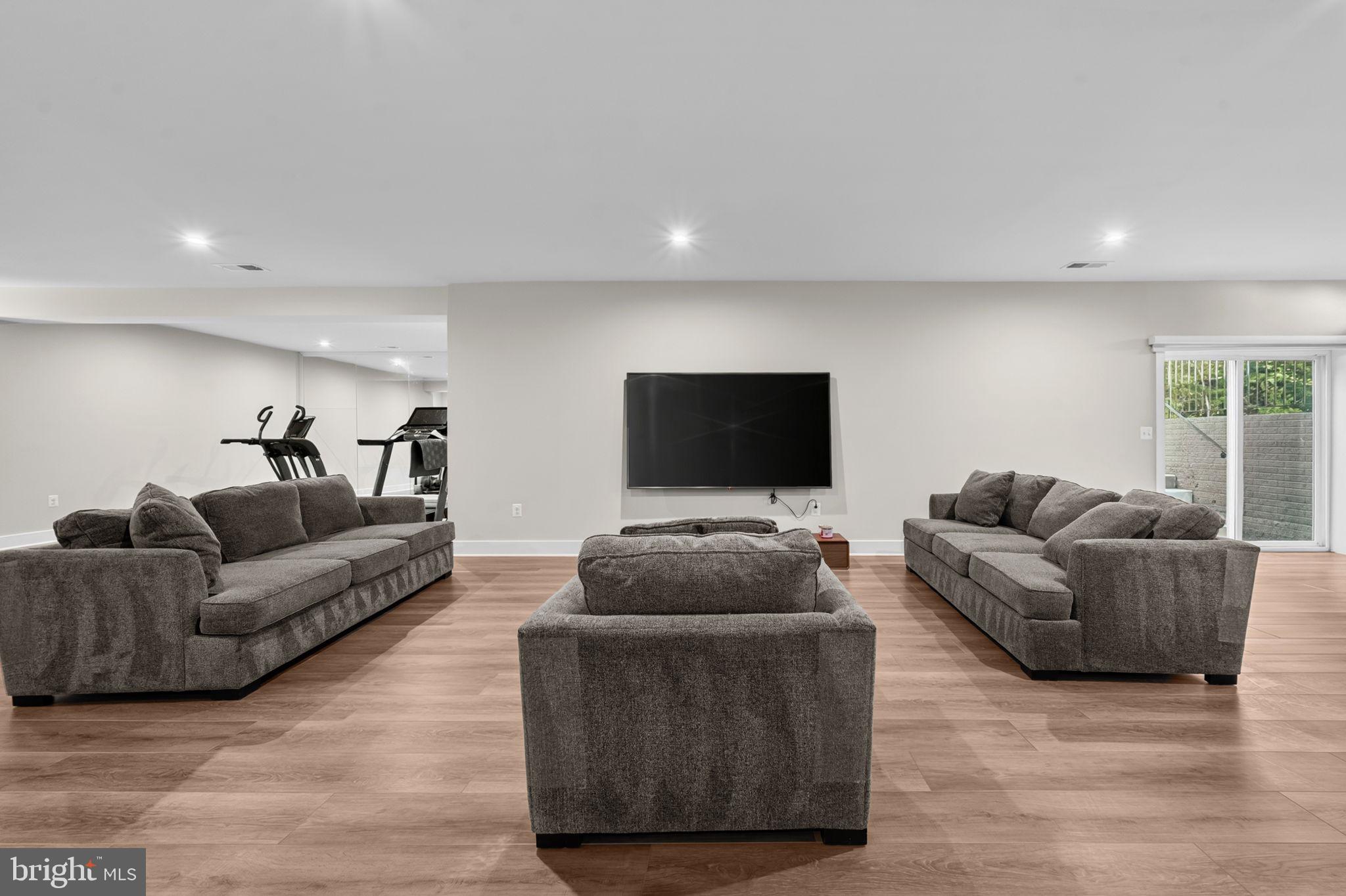 THE RESERVE AT HOLLY SPRINGS - Residential