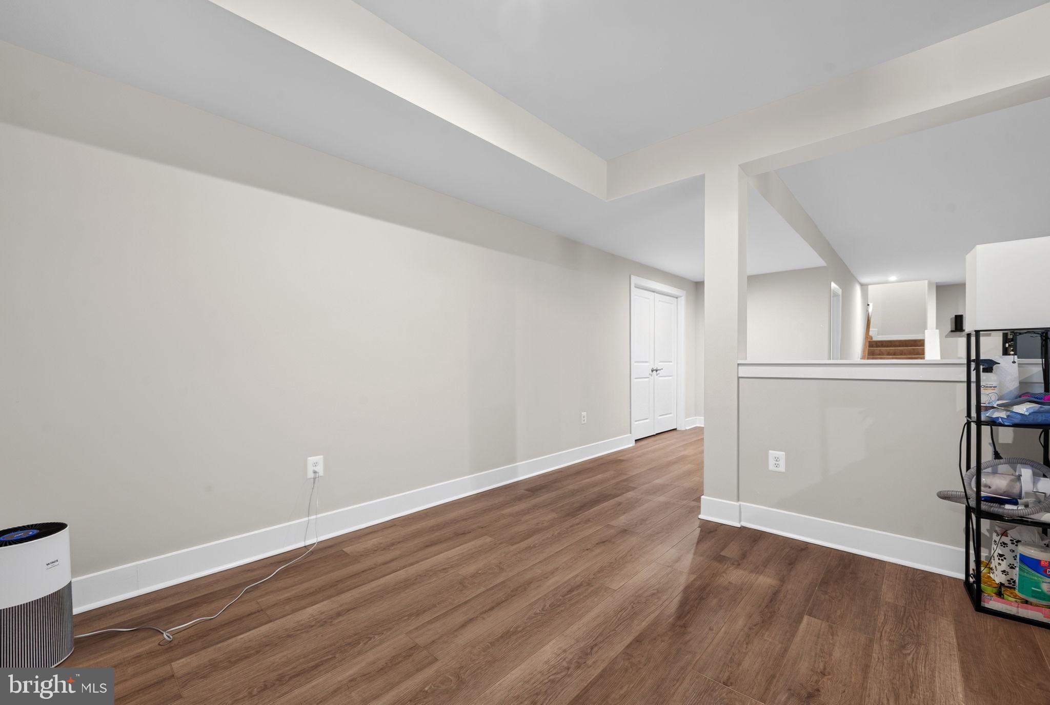 THE RESERVE AT HOLLY SPRINGS - Residential