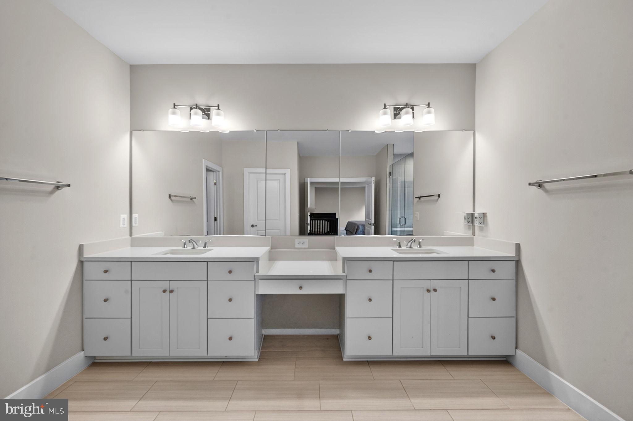 THE RESERVE AT HOLLY SPRINGS - Residential