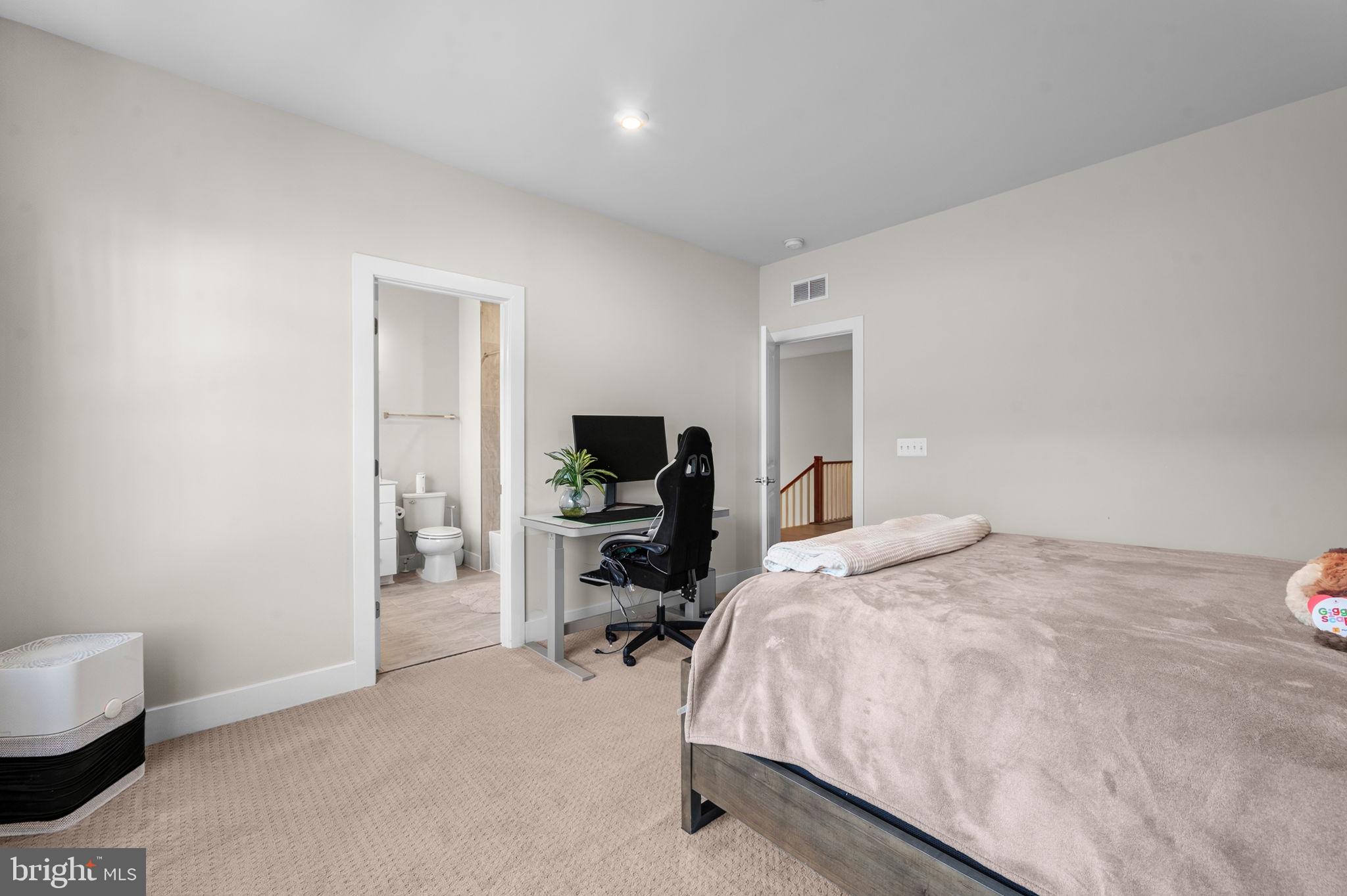 THE RESERVE AT HOLLY SPRINGS - Residential