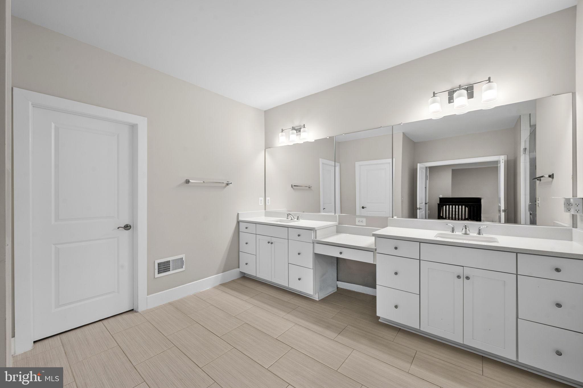 THE RESERVE AT HOLLY SPRINGS - Residential