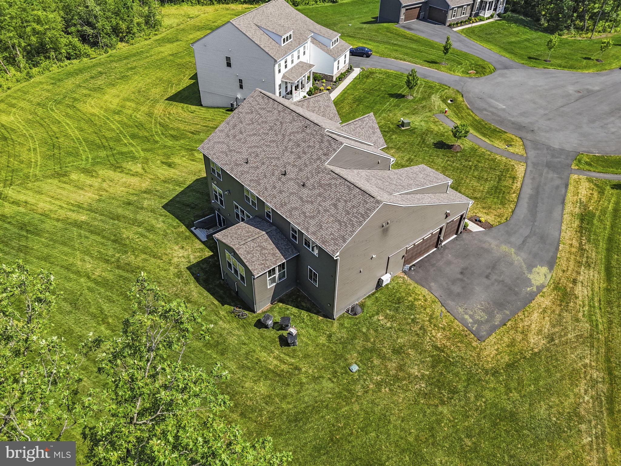 THE RESERVE AT HOLLY SPRINGS - Residential