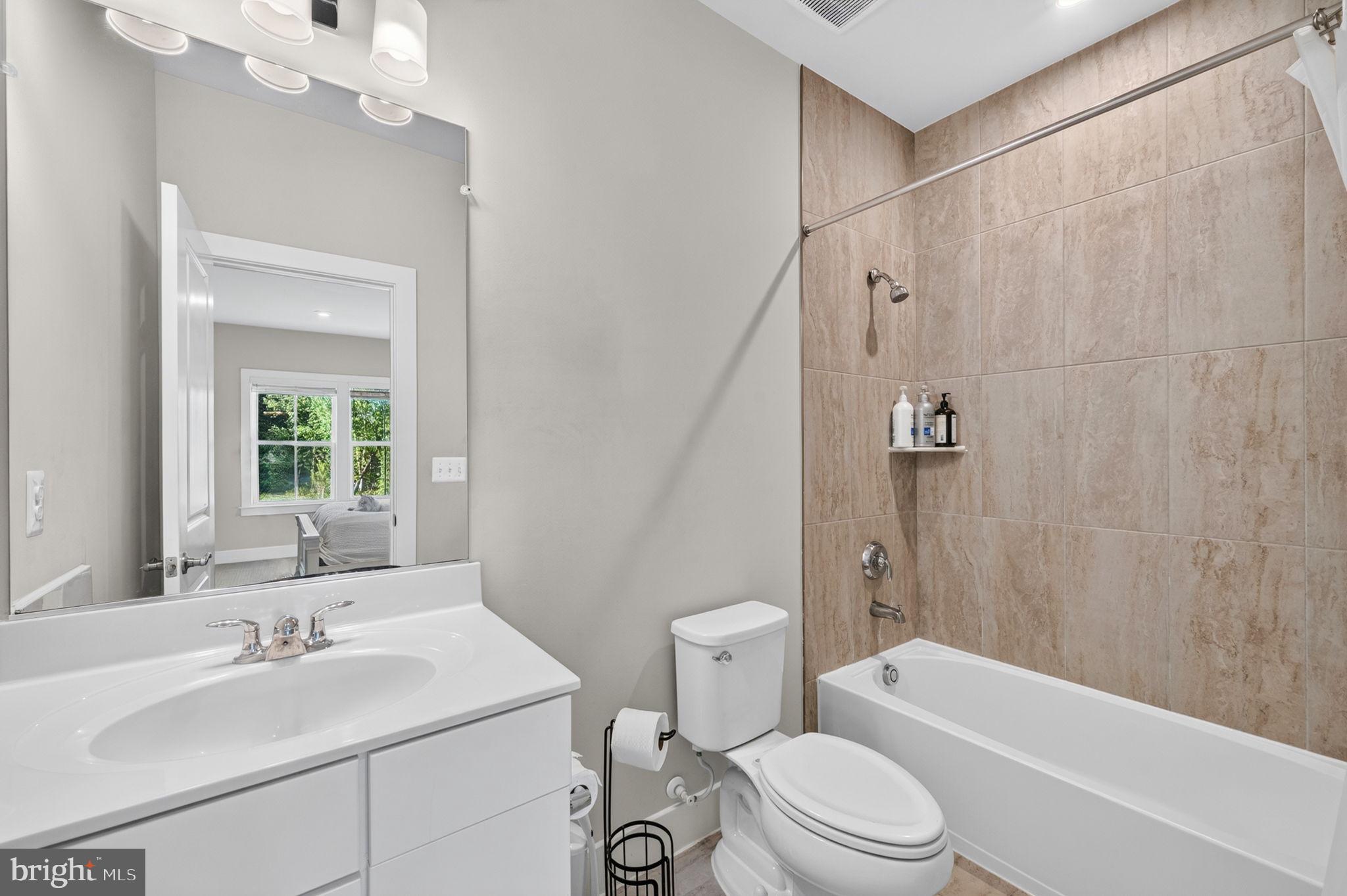 THE RESERVE AT HOLLY SPRINGS - Residential