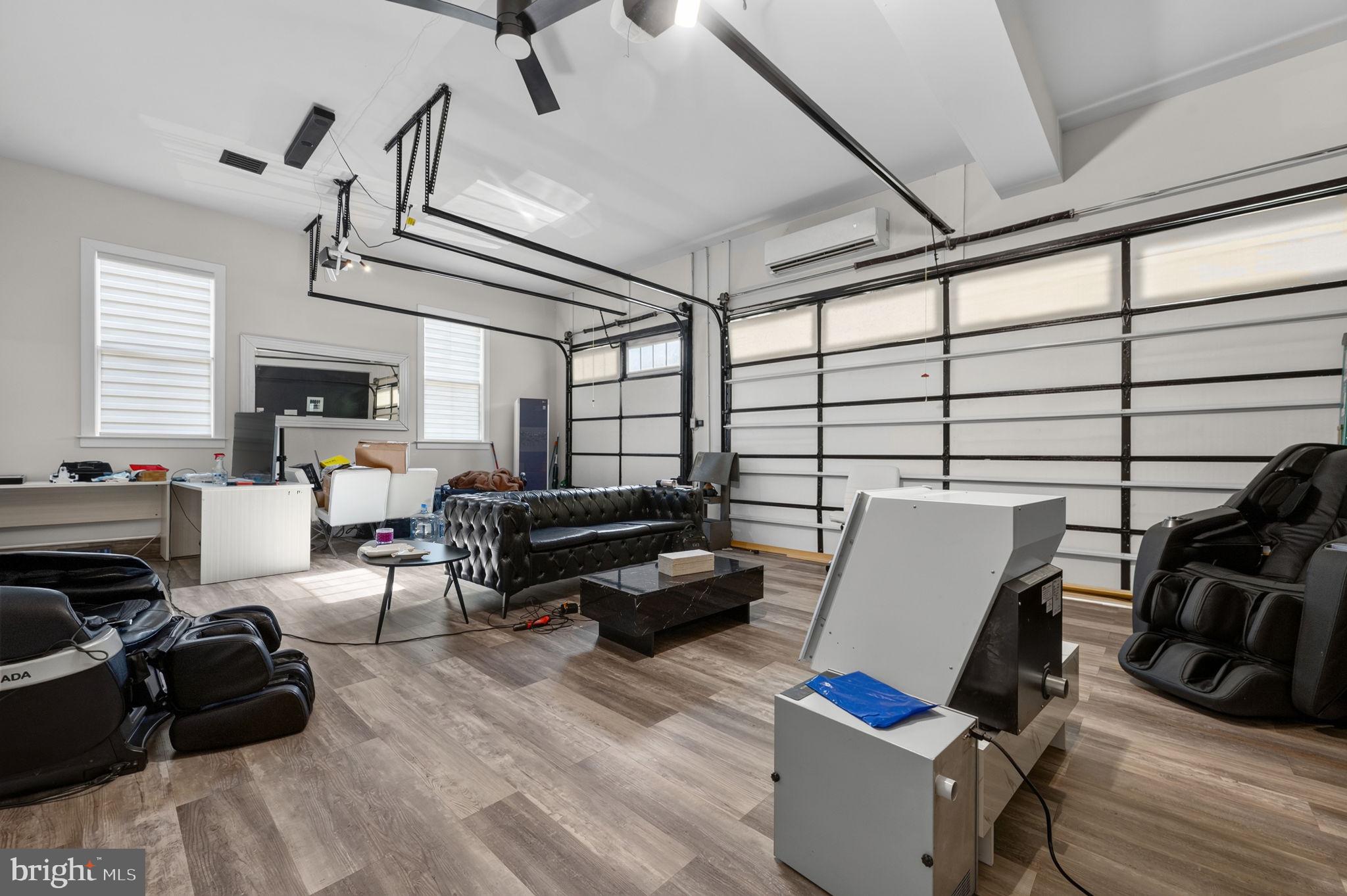 THE RESERVE AT HOLLY SPRINGS - Residential