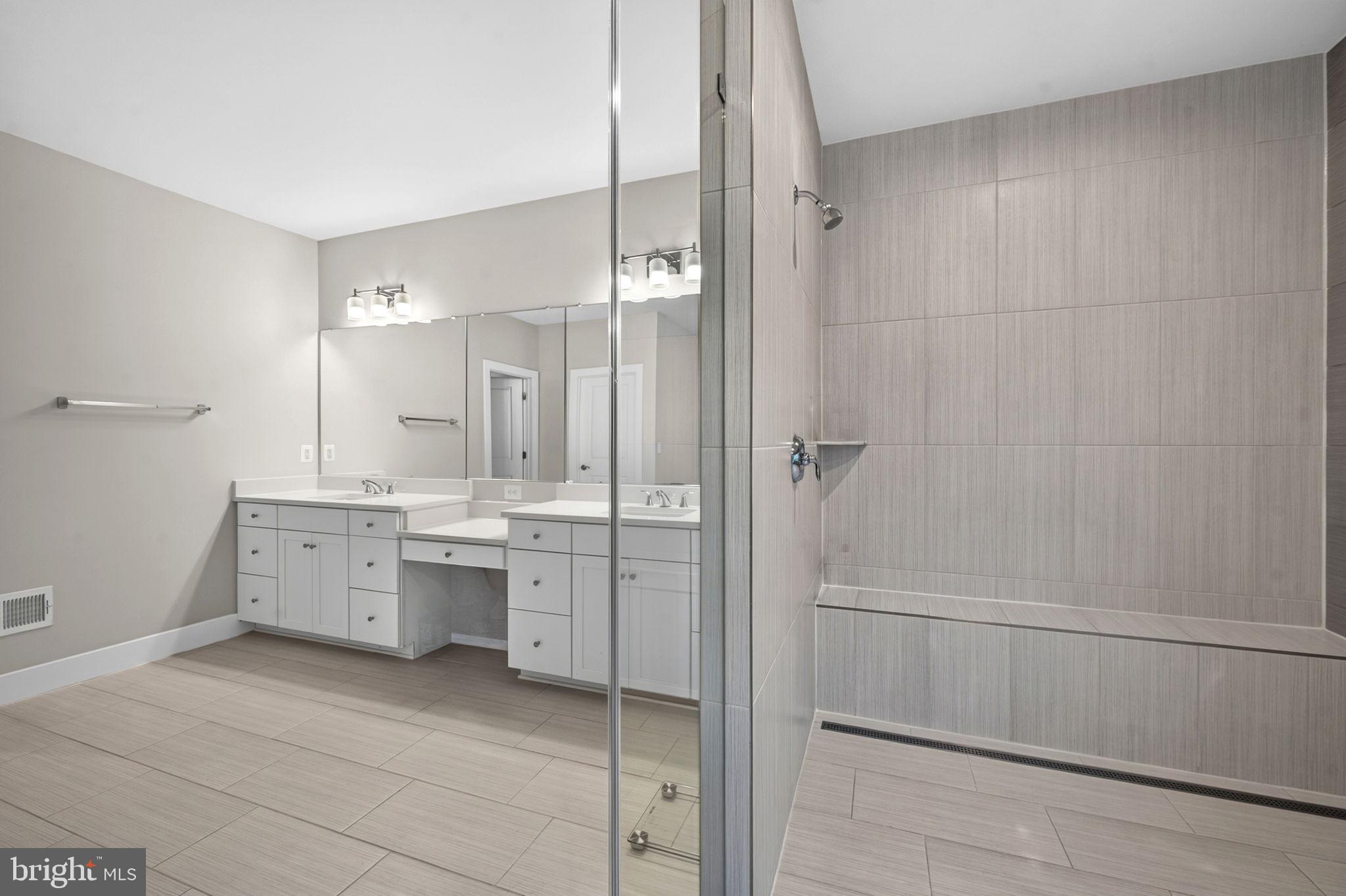 THE RESERVE AT HOLLY SPRINGS - Residential