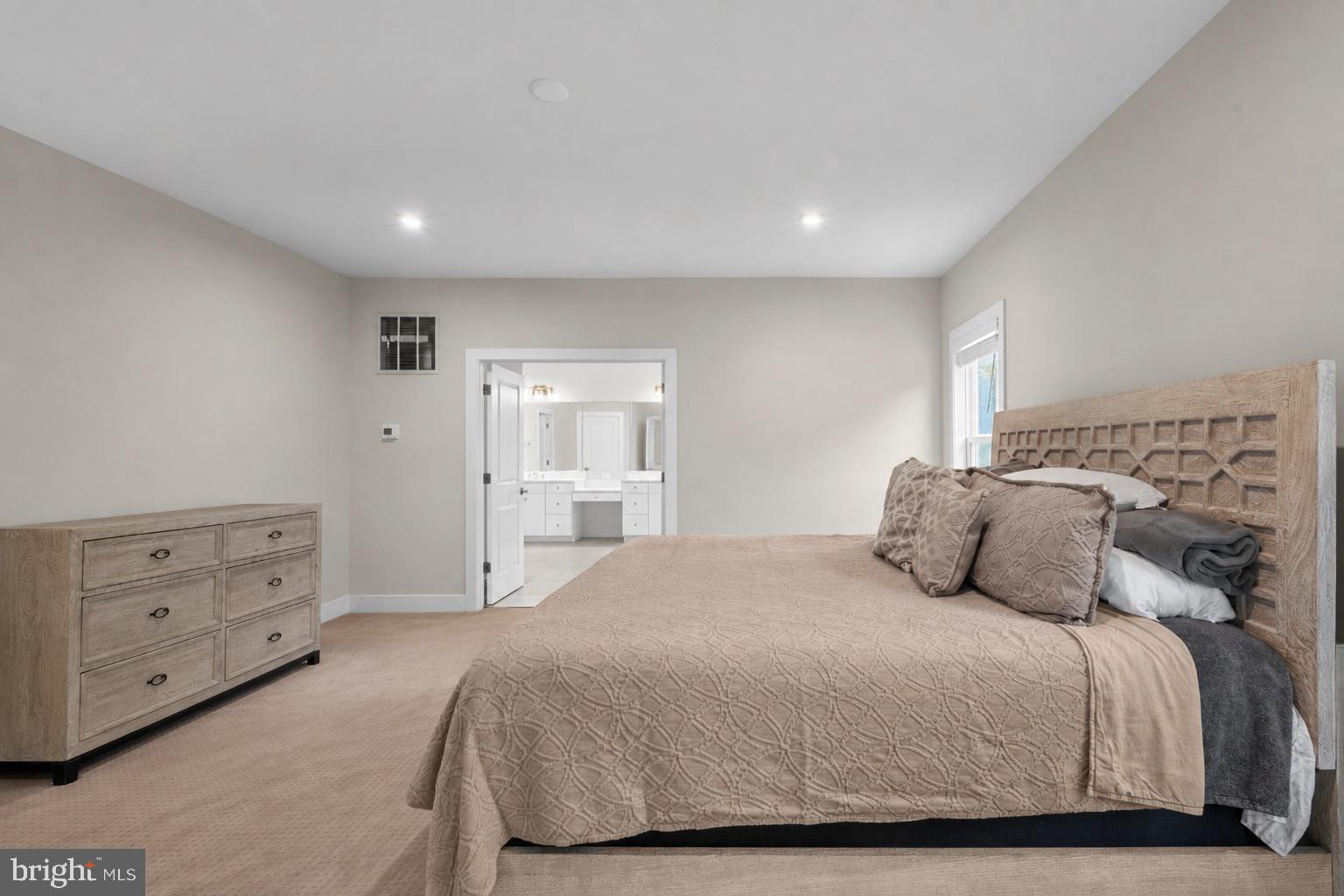 THE RESERVE AT HOLLY SPRINGS - Residential
