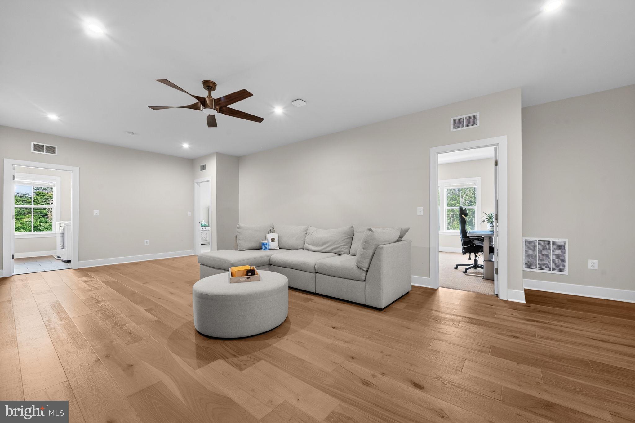 THE RESERVE AT HOLLY SPRINGS - Residential
