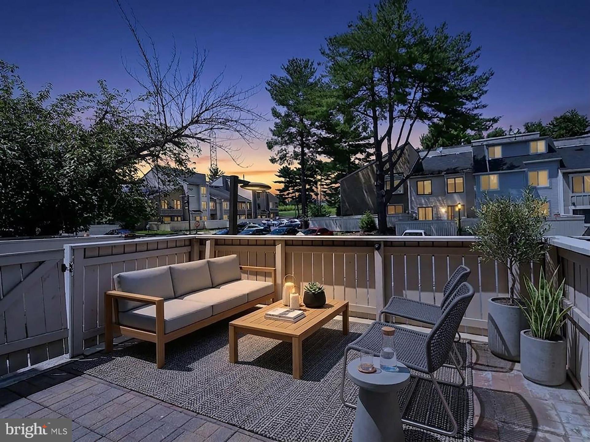 CLUBSIDE - Residential