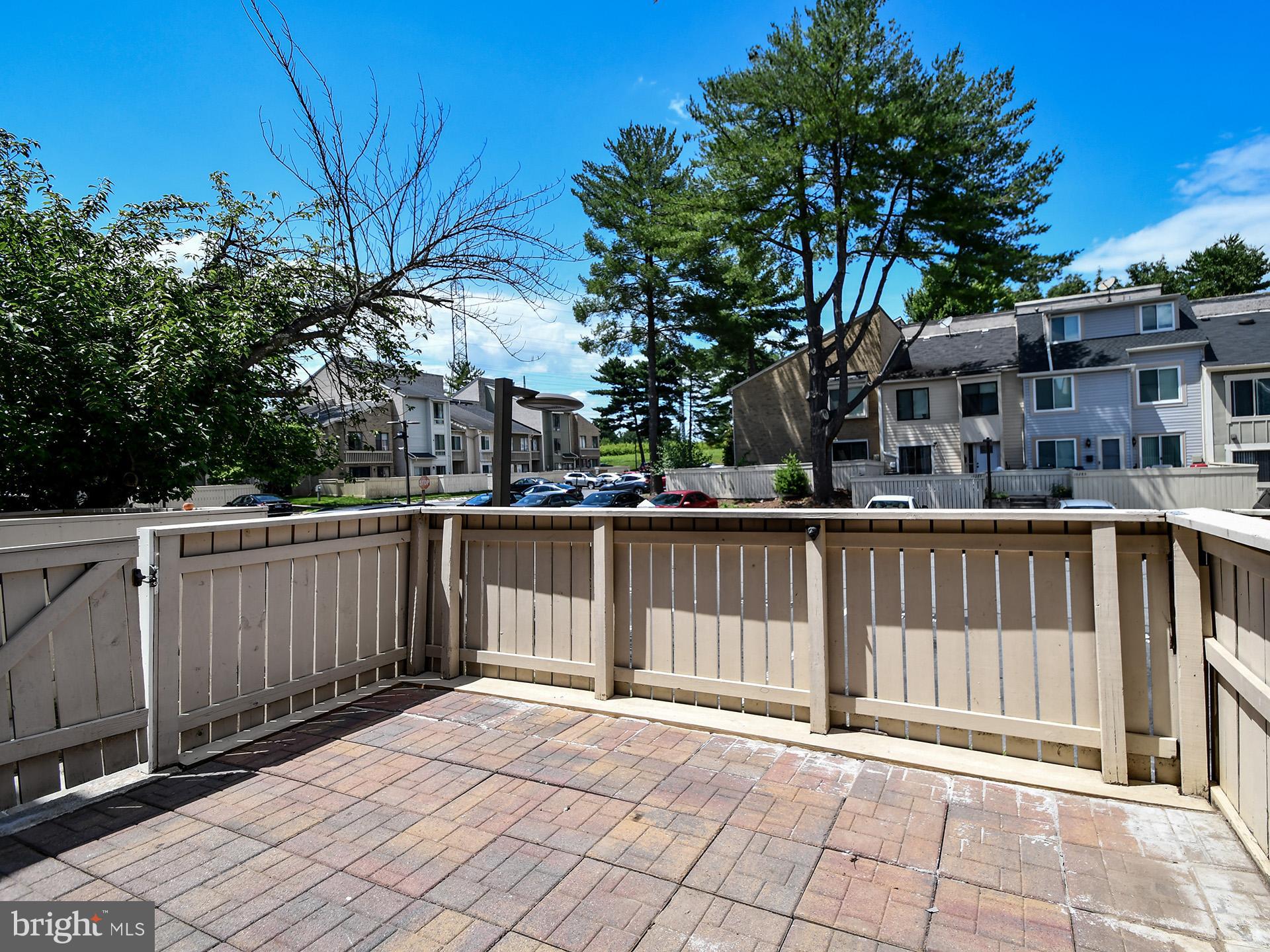 CLUBSIDE - Residential