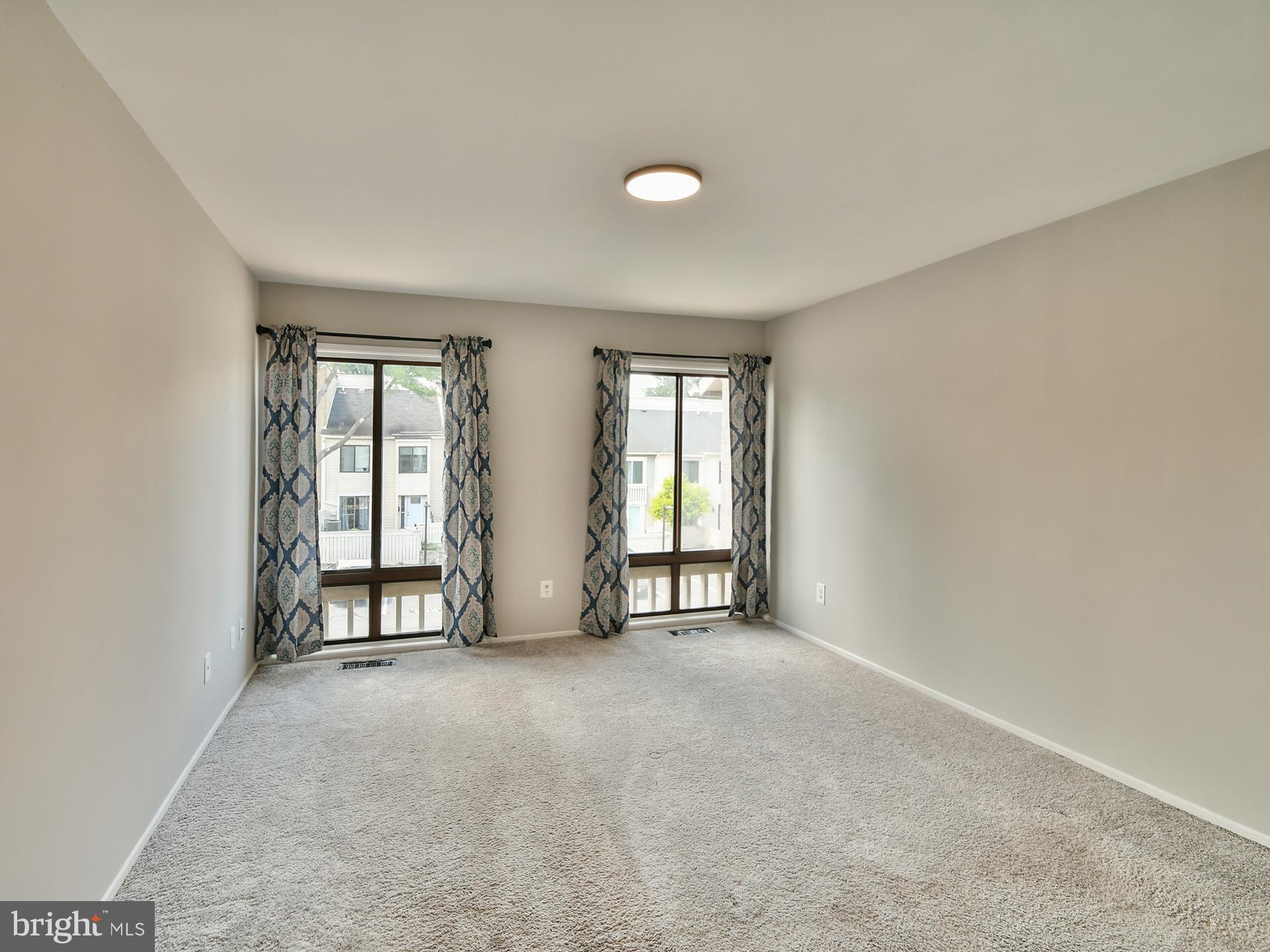CLUBSIDE - Residential