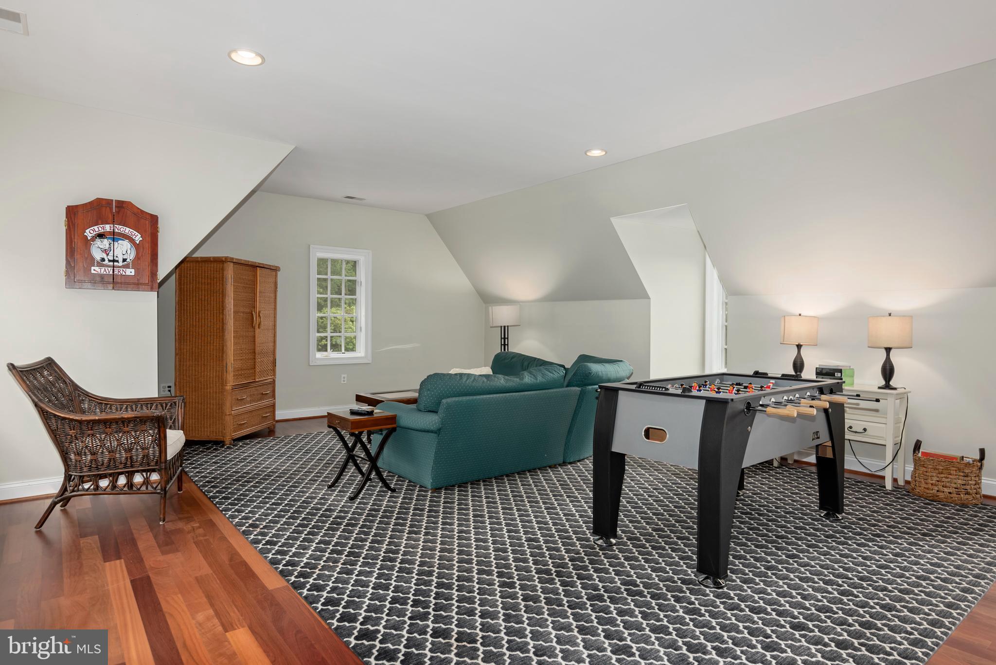 EASTON - Residential