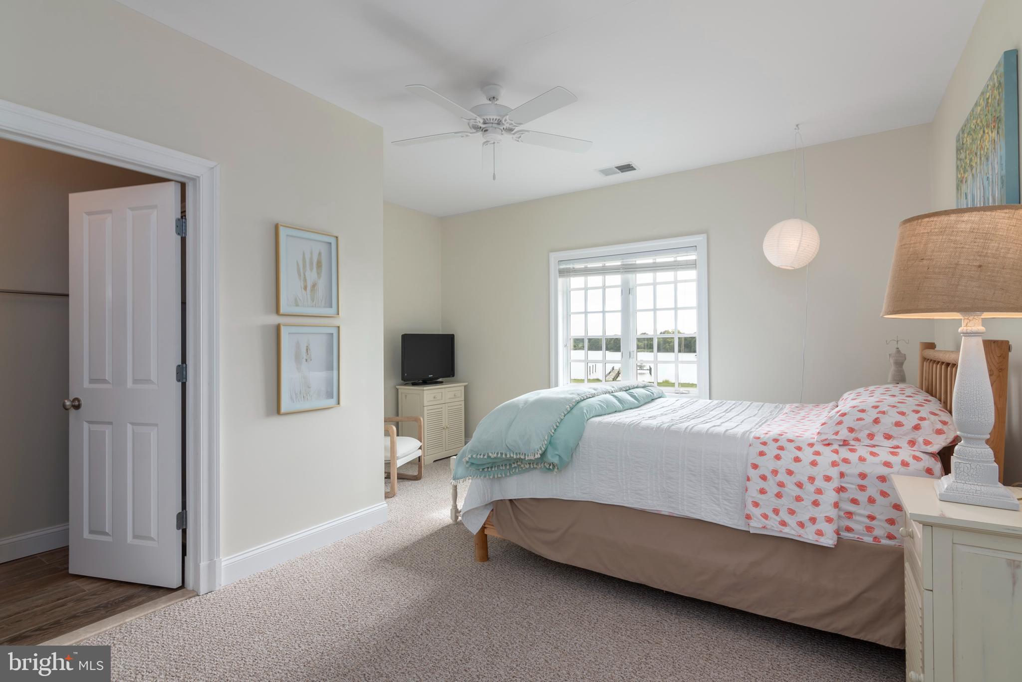 EASTON - Residential