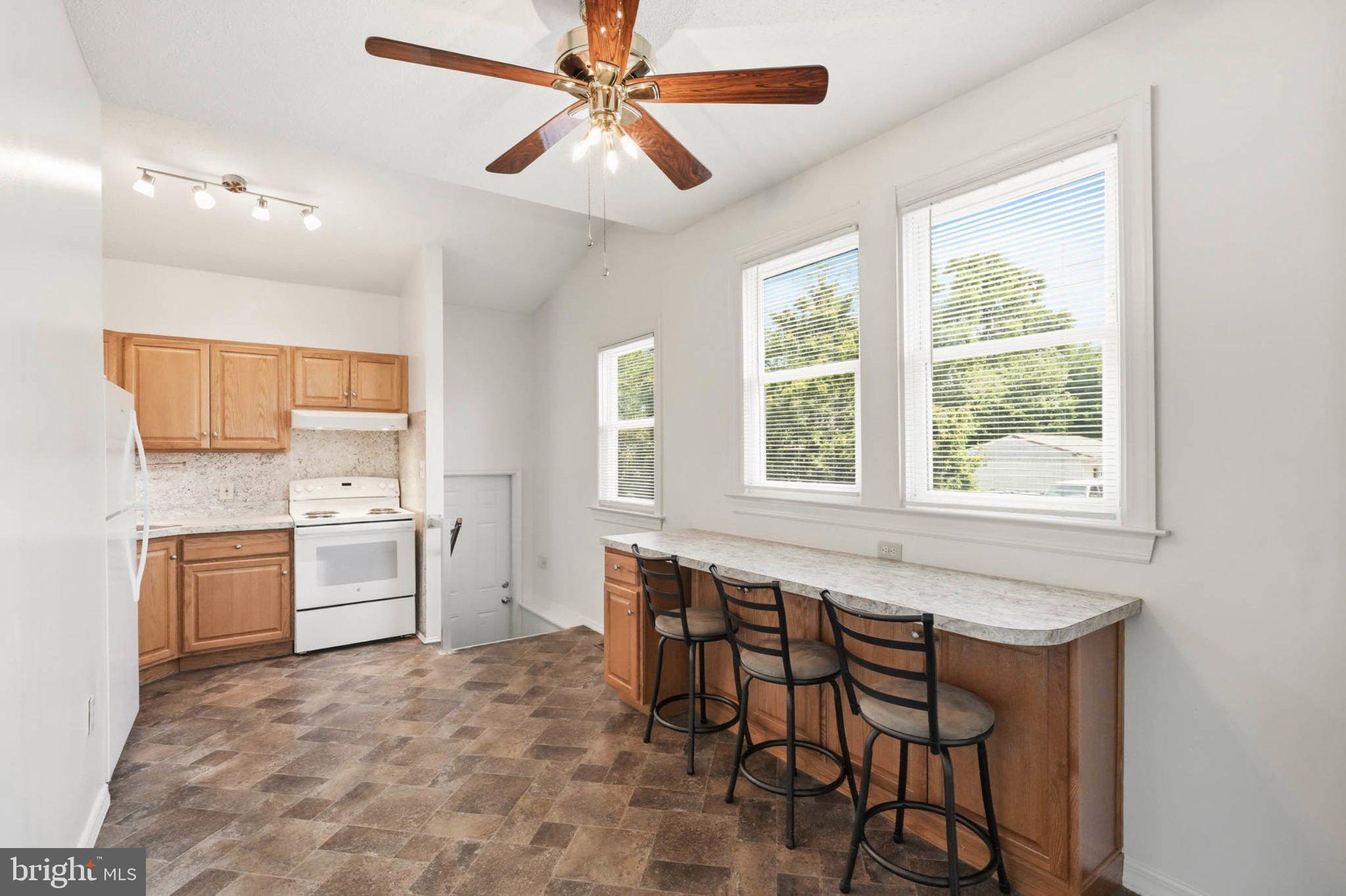 WINDSOR MILL - Residential