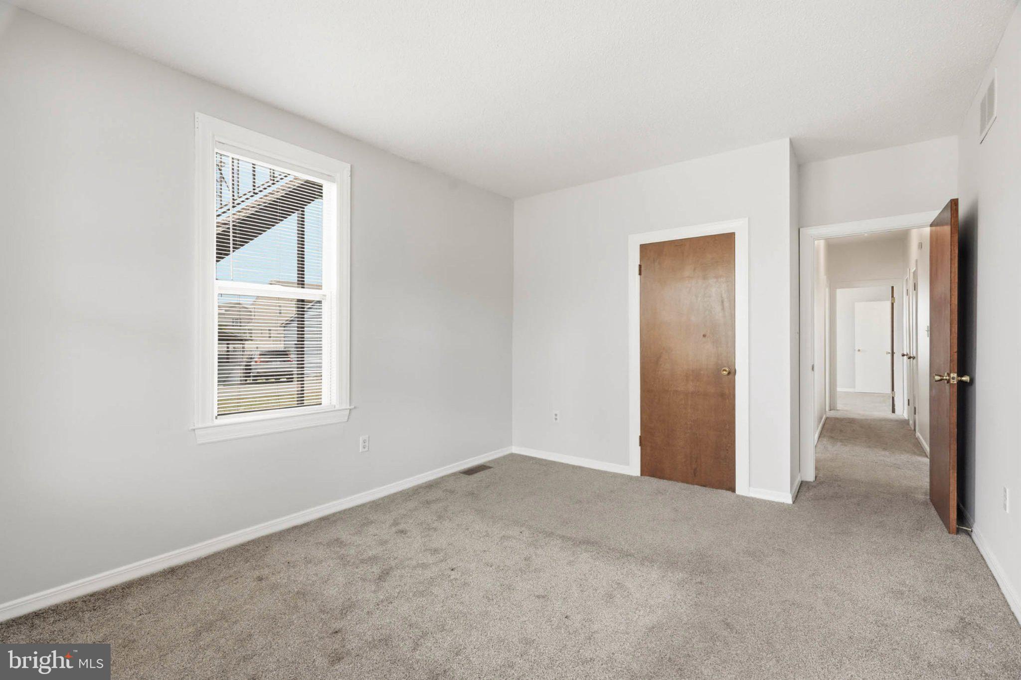 WINDSOR MILL - Residential