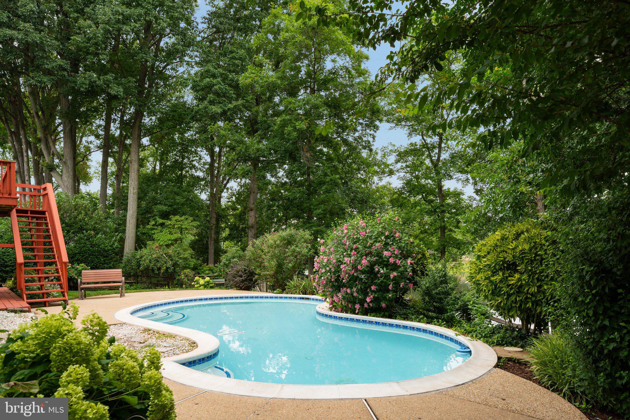 SPRING LAKE ESTATES WEST - Residential