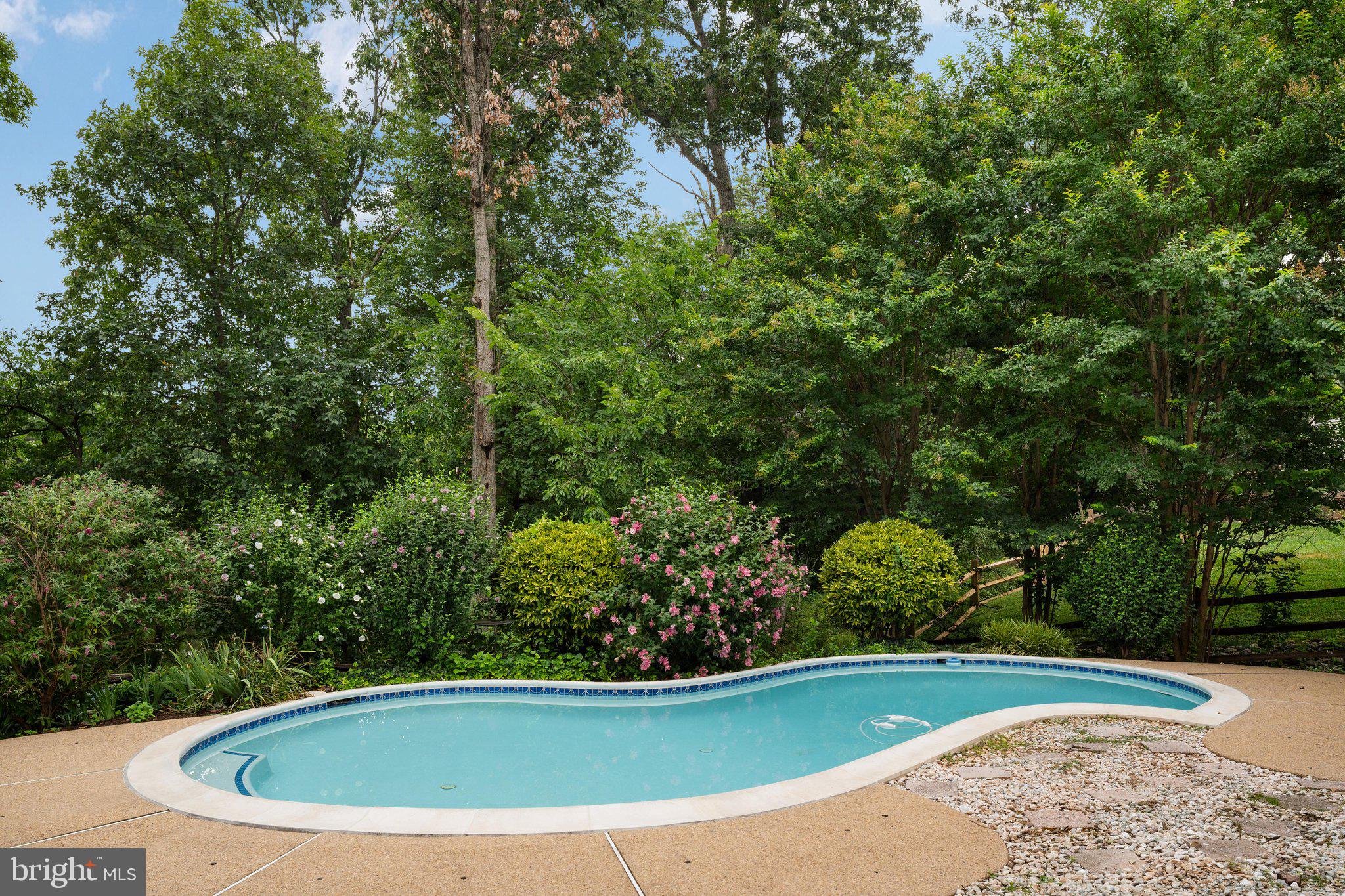 SPRING LAKE ESTATES WEST - Residential