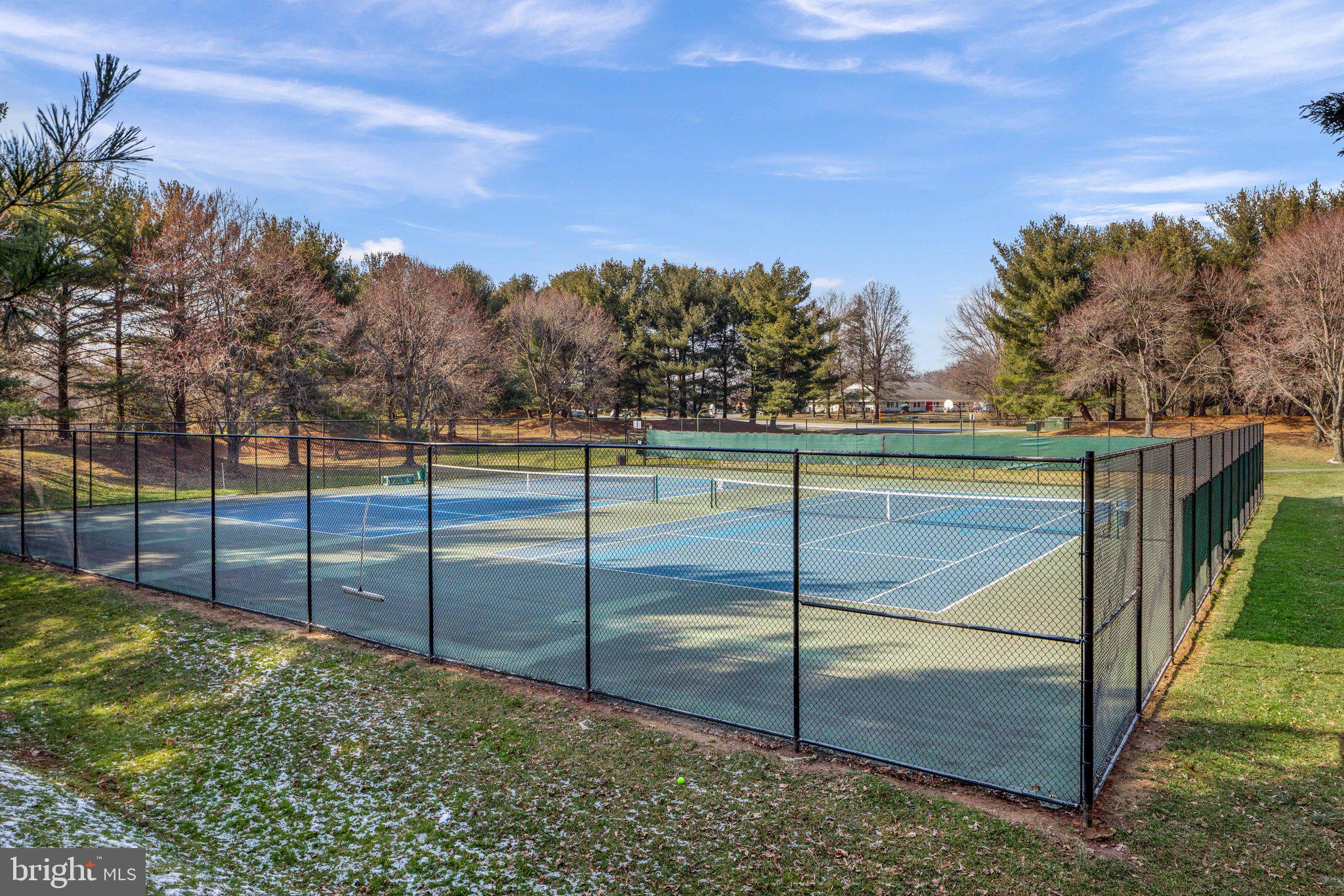 SPRING LAKE ESTATES WEST - Residential