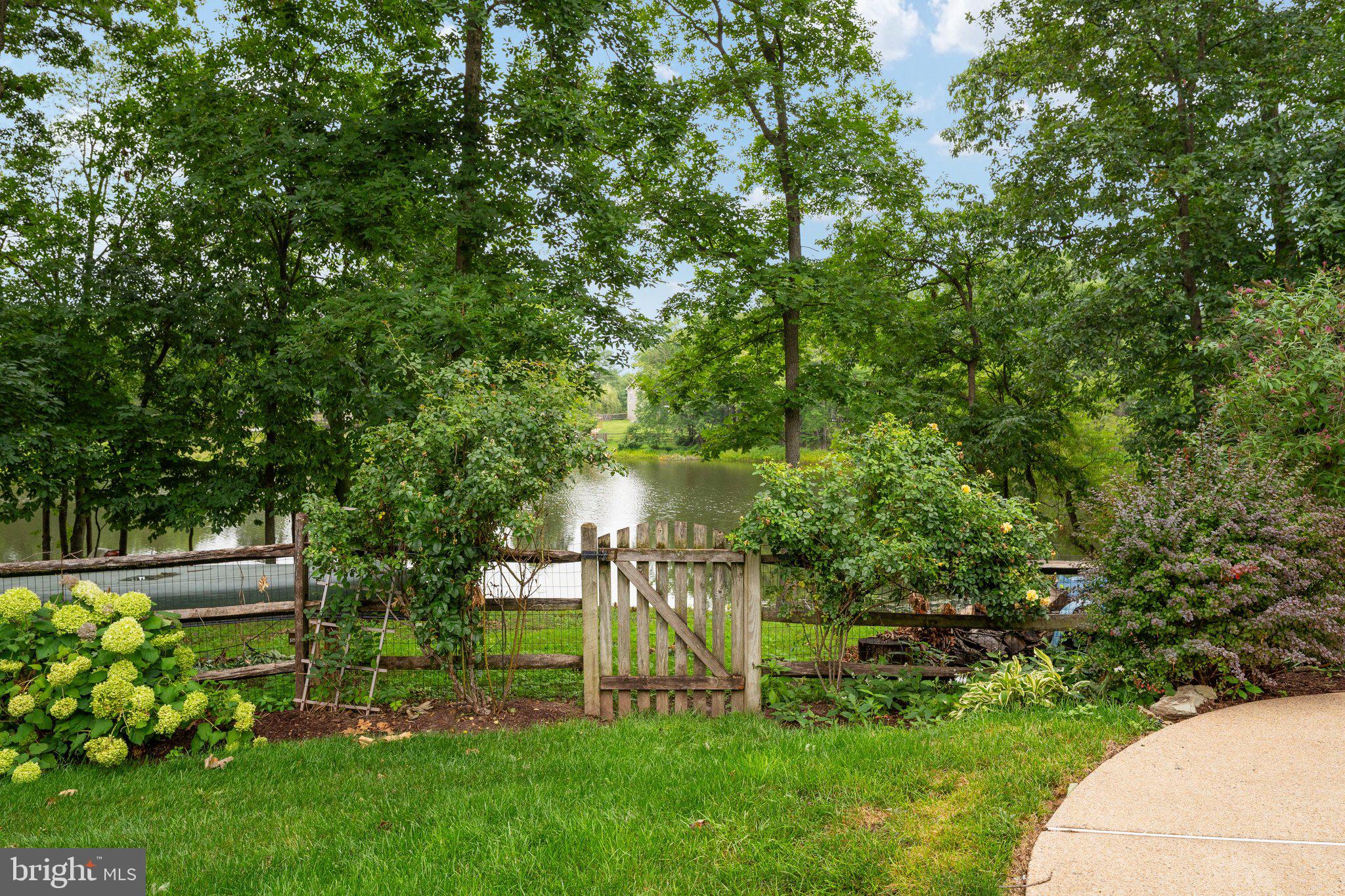 SPRING LAKE ESTATES WEST - Residential
