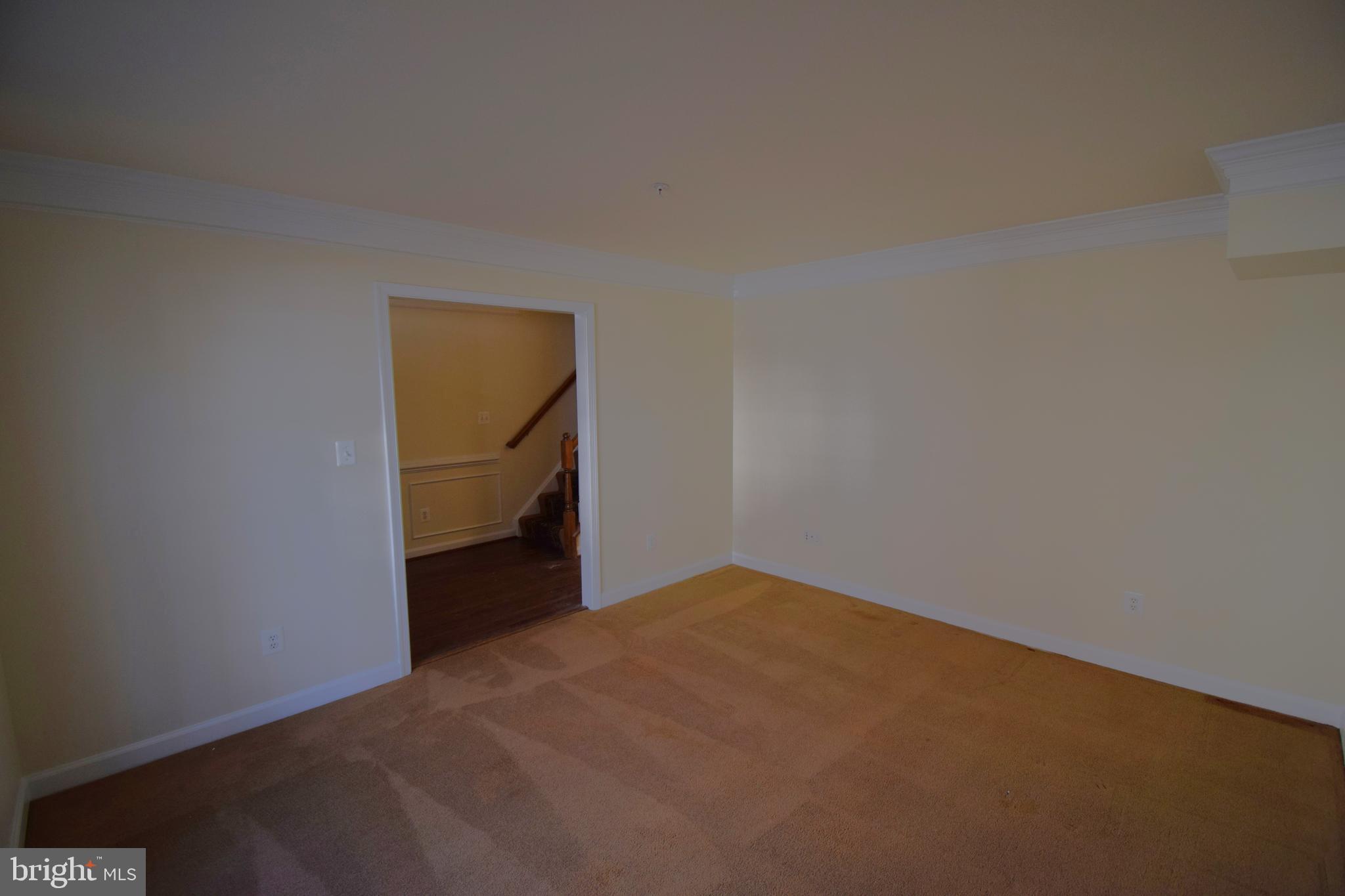 TYSONS VILLAGE - Residential Lease