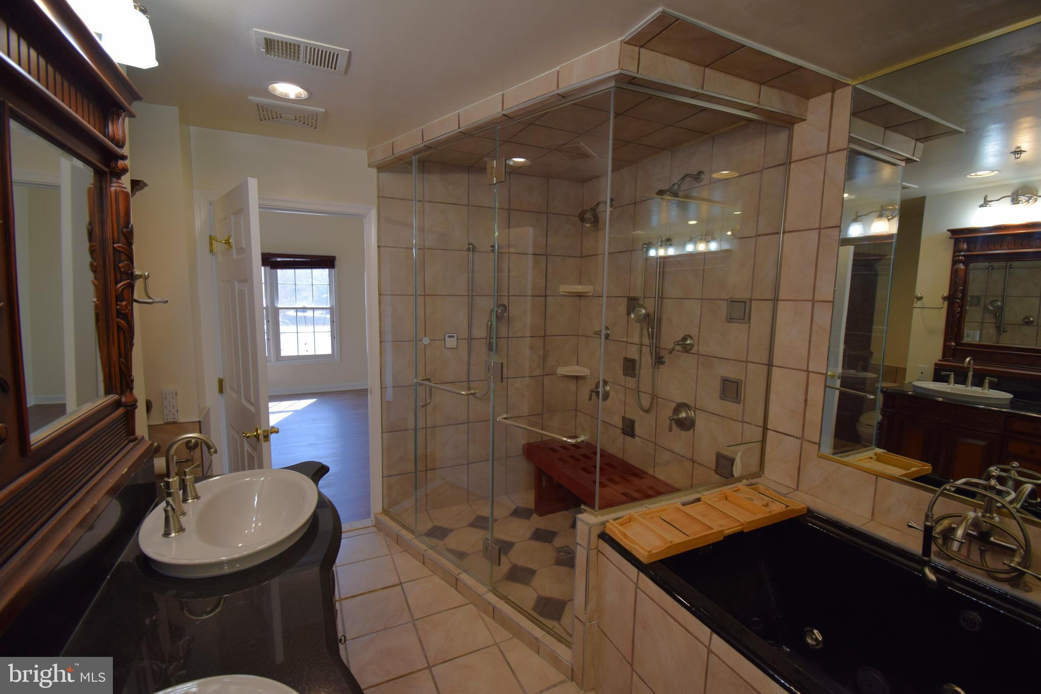 TYSONS VILLAGE - Residential Lease