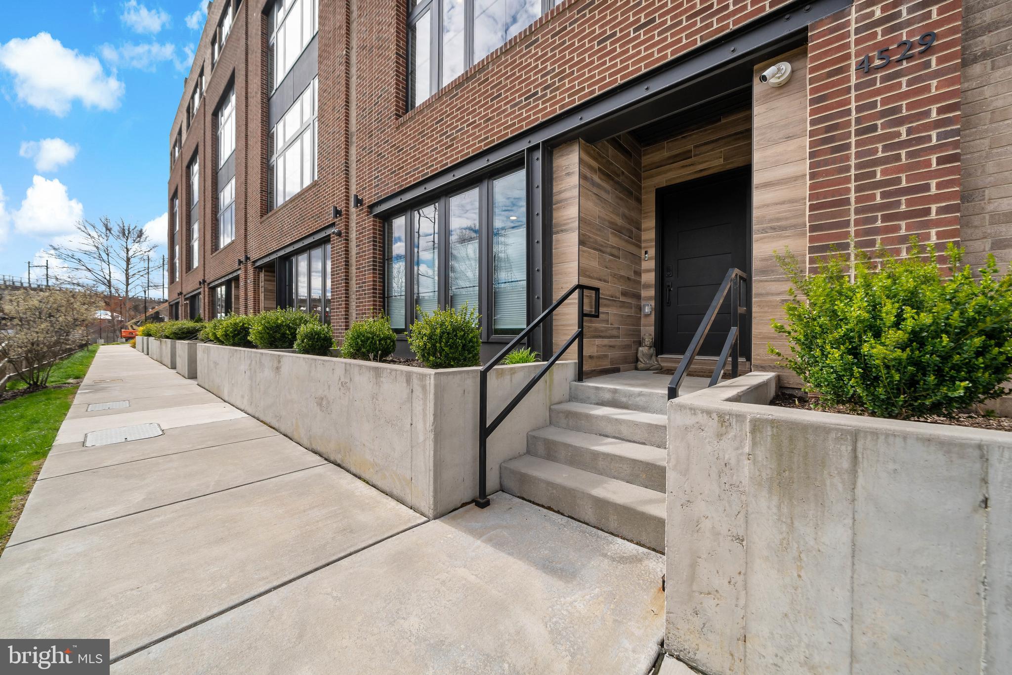 MANAYUNK - Residential