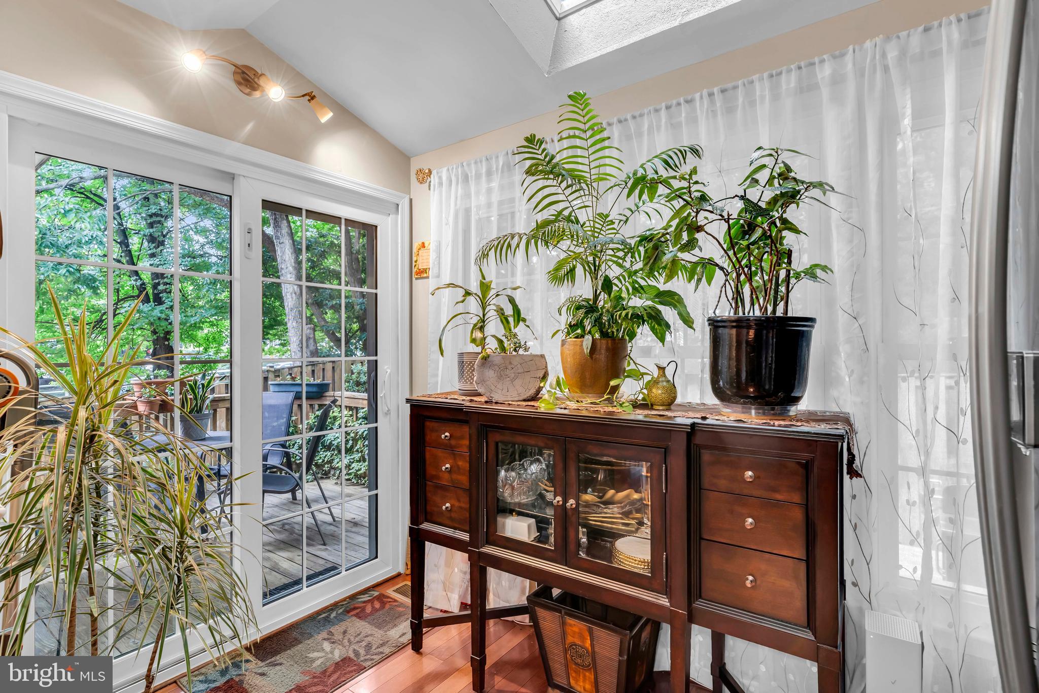 PARADISE - Residential