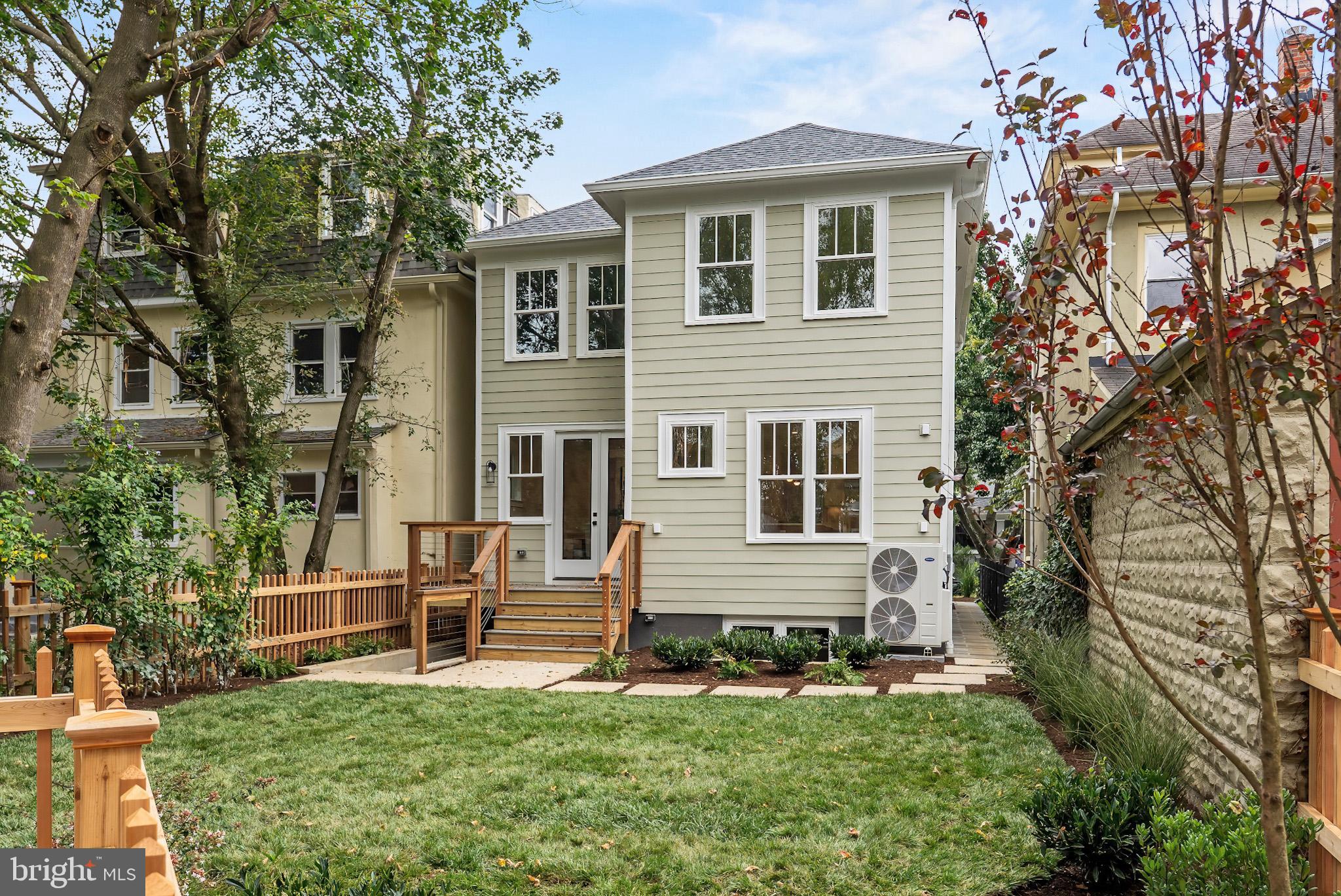 MURRAY HILL - Residential