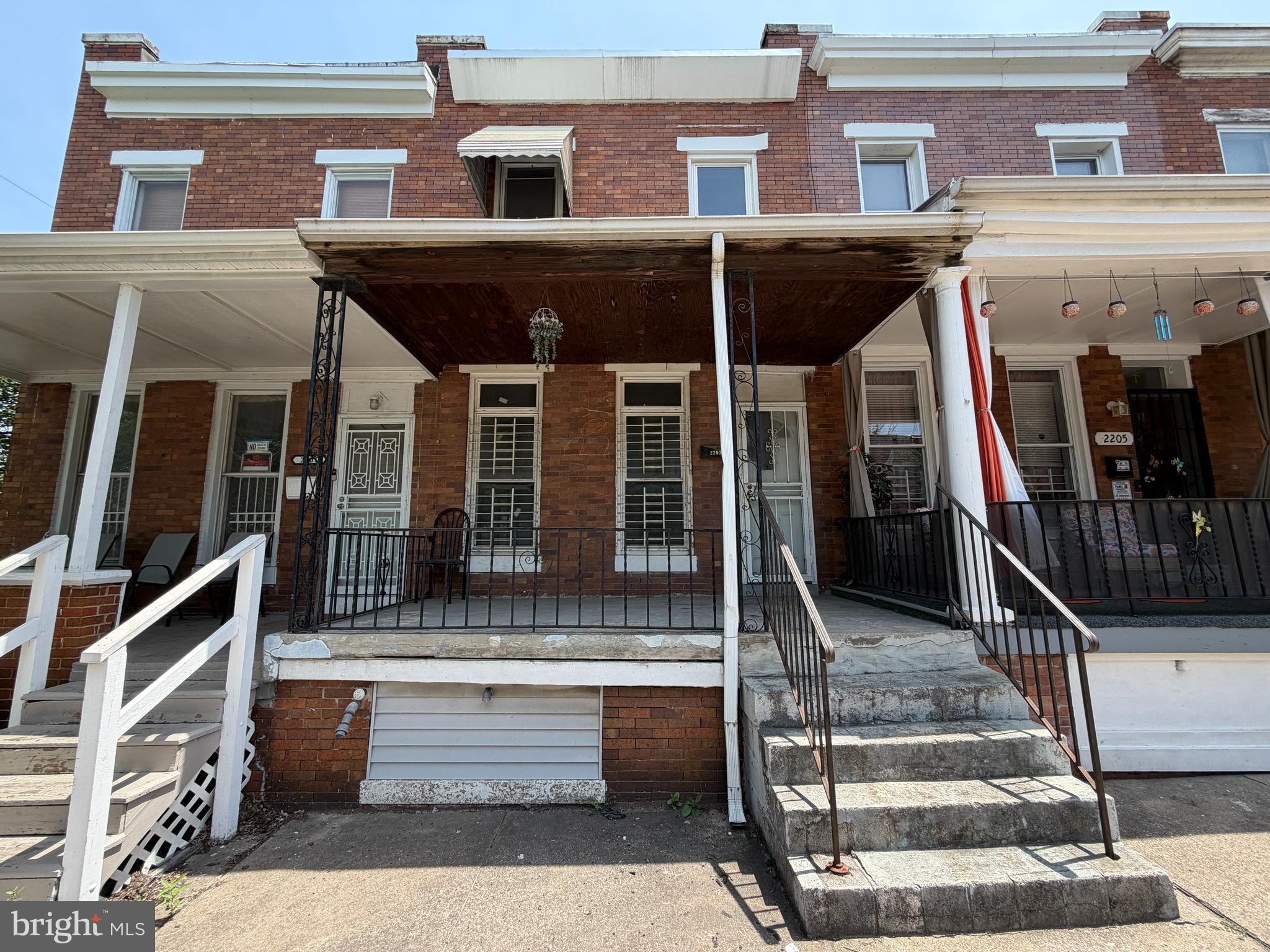 Investor opportunity in Baltimore’s rapidly transforming Westport neighborhood! 2203 Sidney Ave offers strong value-add potential in an area experiencing significant redevelopment and investment. Just minutes from Downtown Baltimore, this property is positioned near Ryan Homes’ new One Westport waterfront townhome community, where new construction homes are selling from the mid-$300s and above. With ongoing neighborhood revitalization, improving infrastructure, and increasing buyer demand, this is an excellent opportunity for investors seeking a rental, flip, or long-term appreciation play in one of Baltimore’s emerging growth corridors.