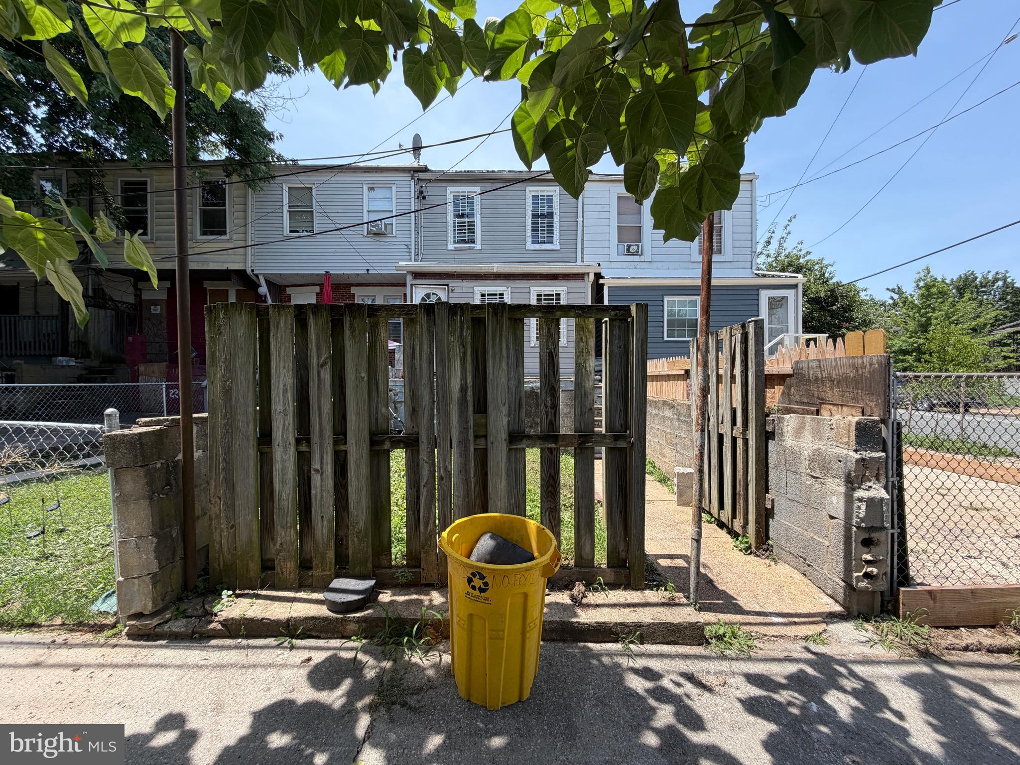WESTPORT - Residential
