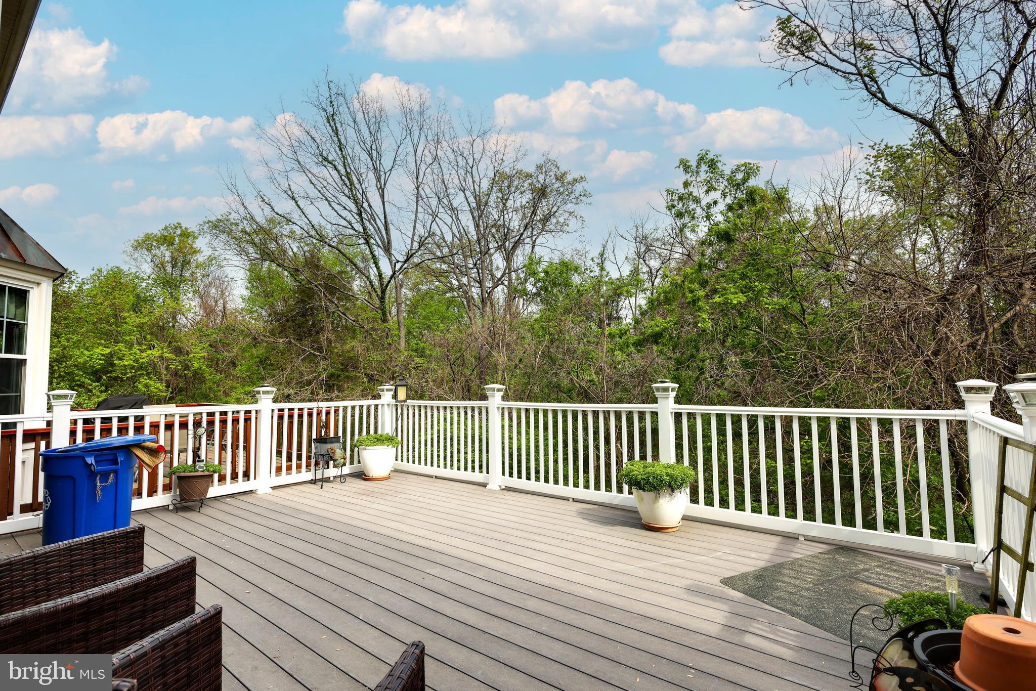 ASHBURN FARM - Residential Lease