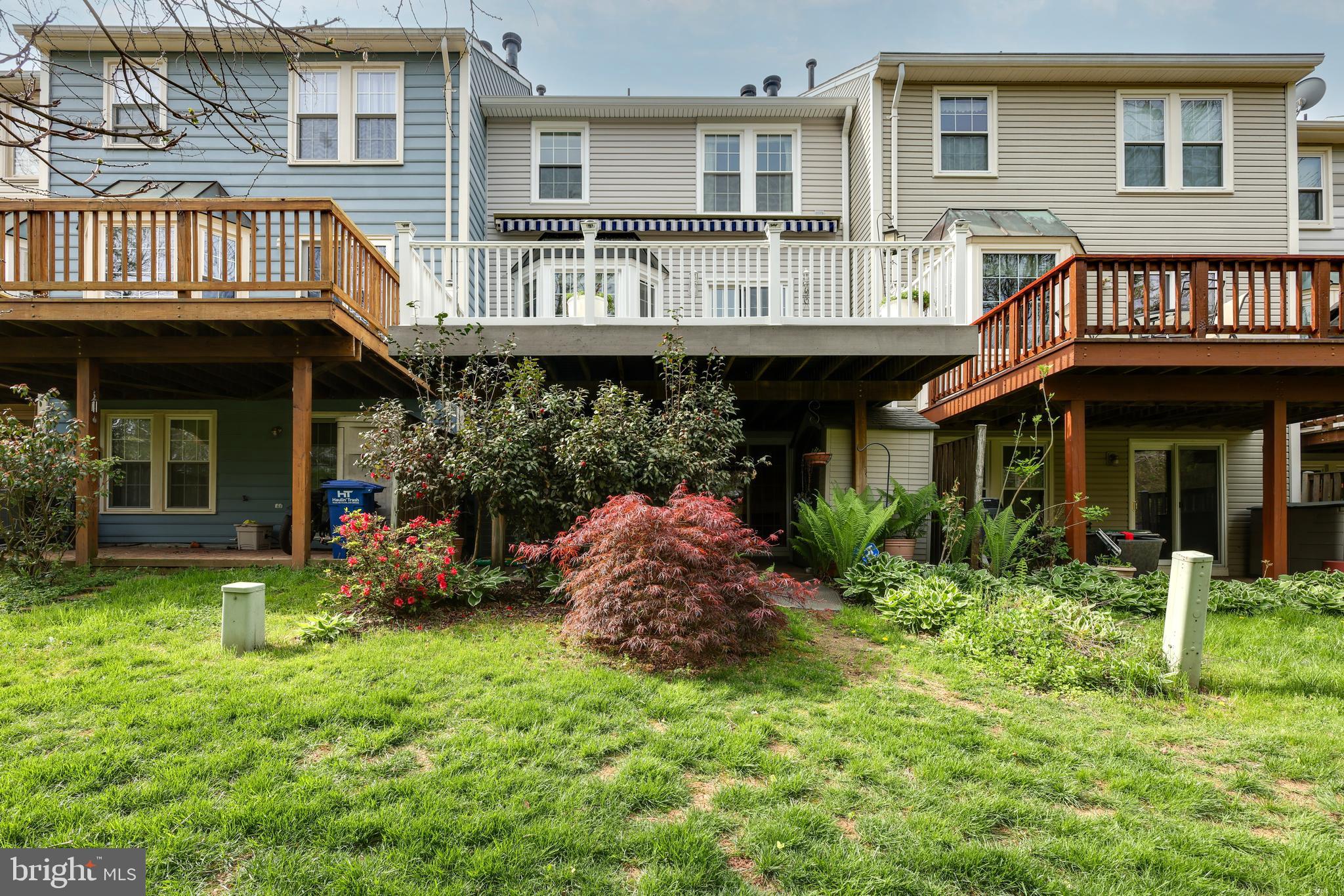 ASHBURN FARM - Residential Lease