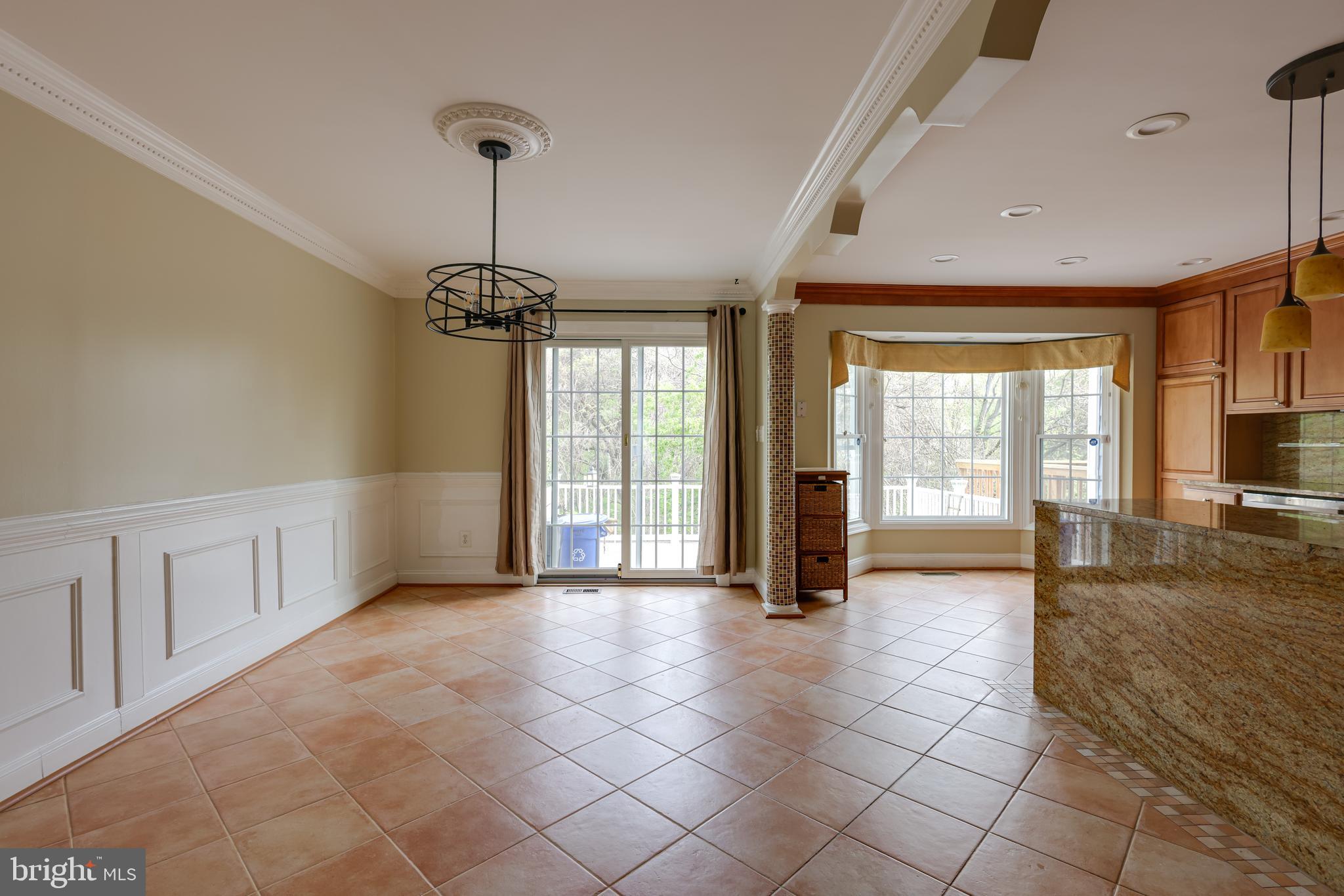 ASHBURN FARM - Residential Lease