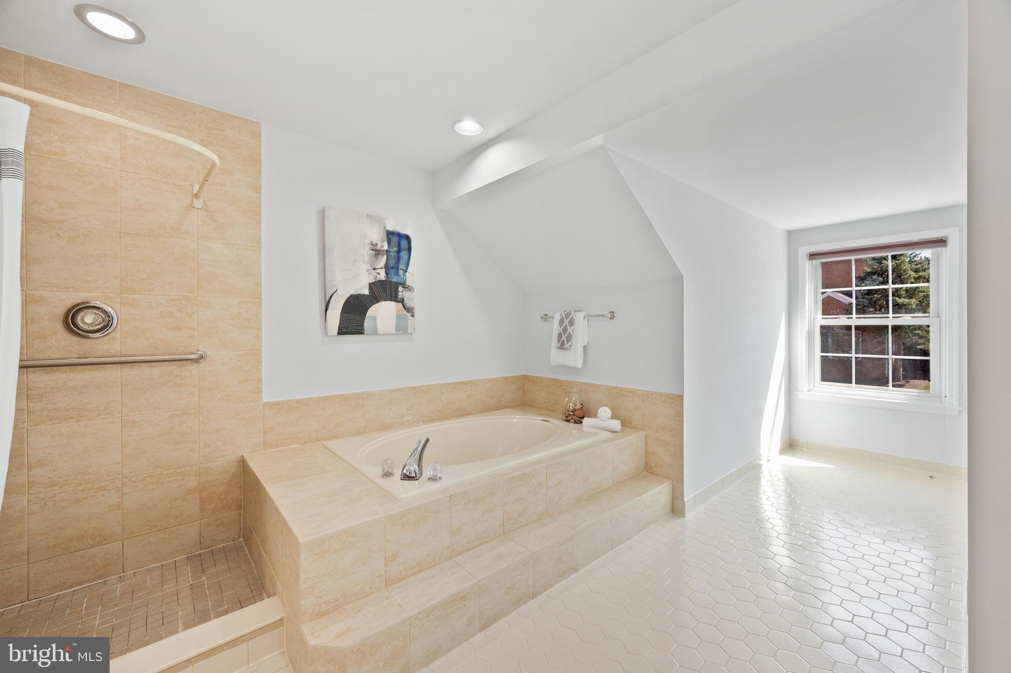 BRADDOCK MANOR - Residential
