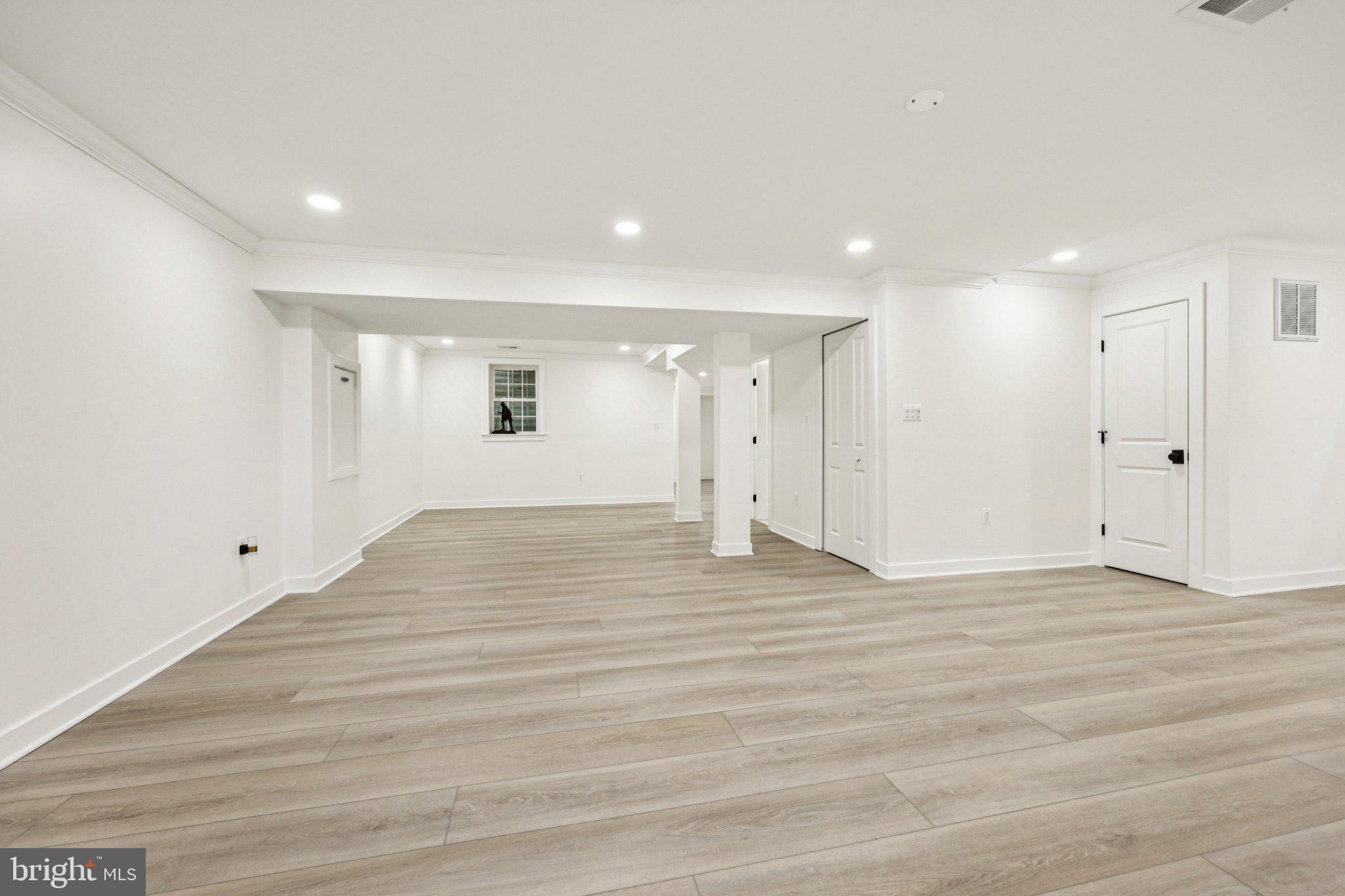 POPLAR PARK - Residential