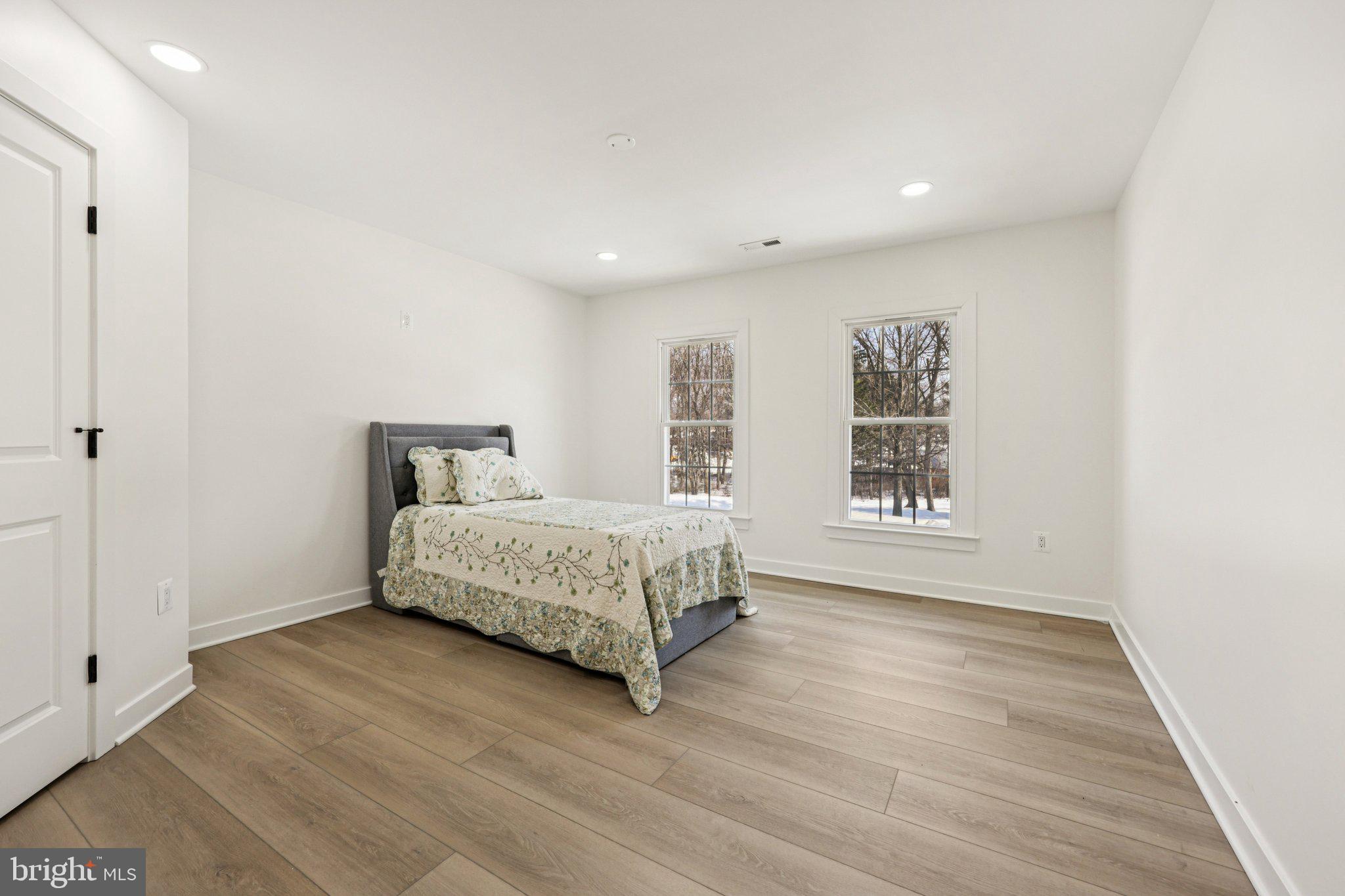 POPLAR PARK - Residential