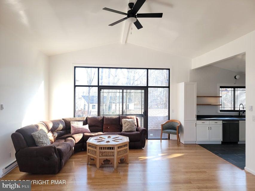 POCONO COUNTRY PLACE - Residential