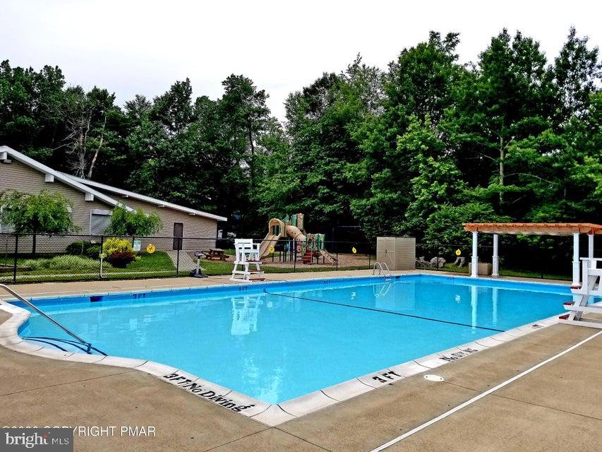 POCONO COUNTRY PLACE - Residential