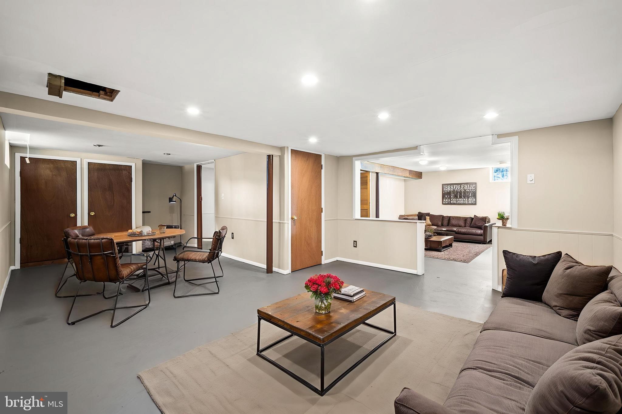 HAVERTOWN - Residential