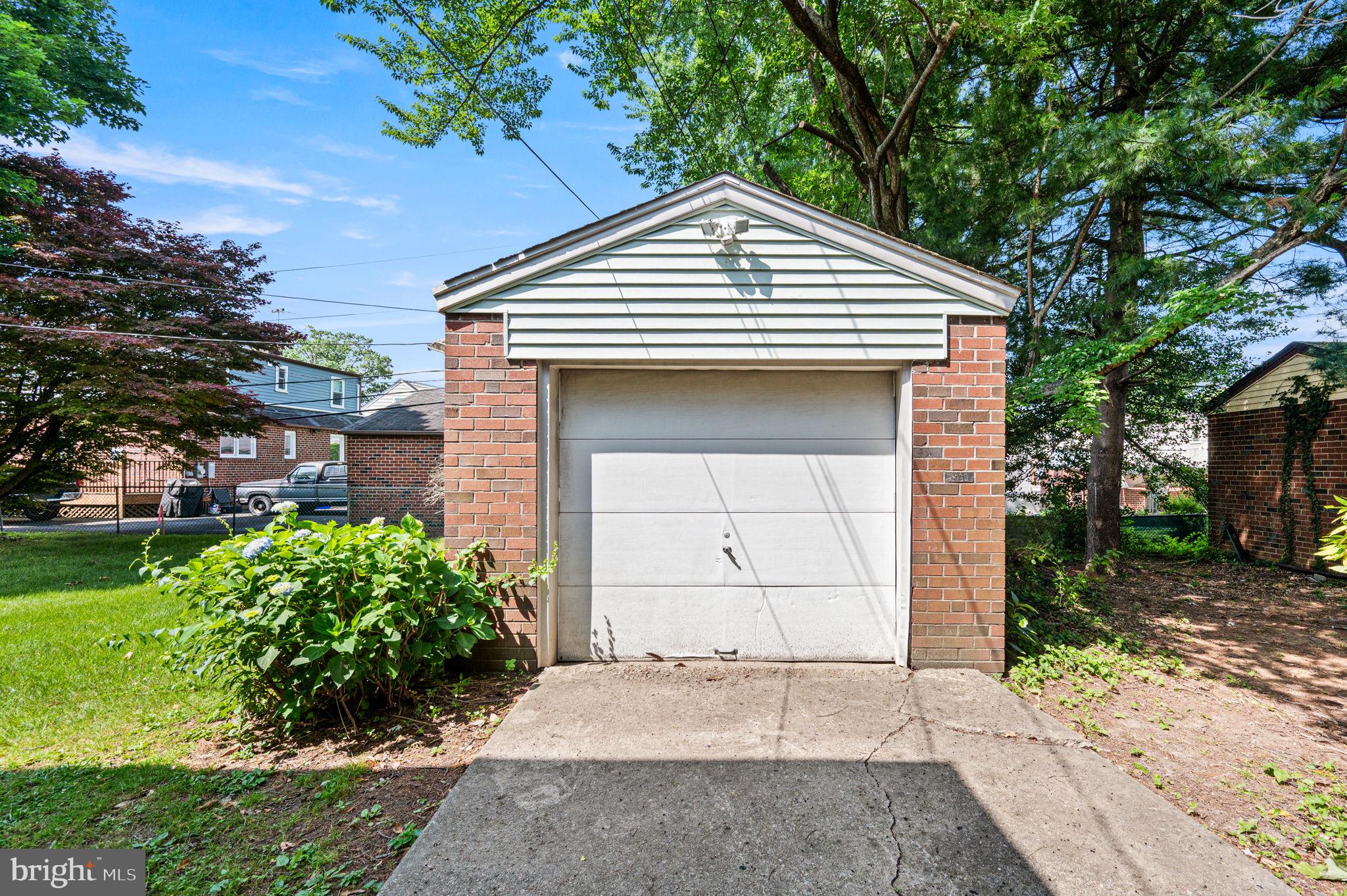 HAVERTOWN - Residential