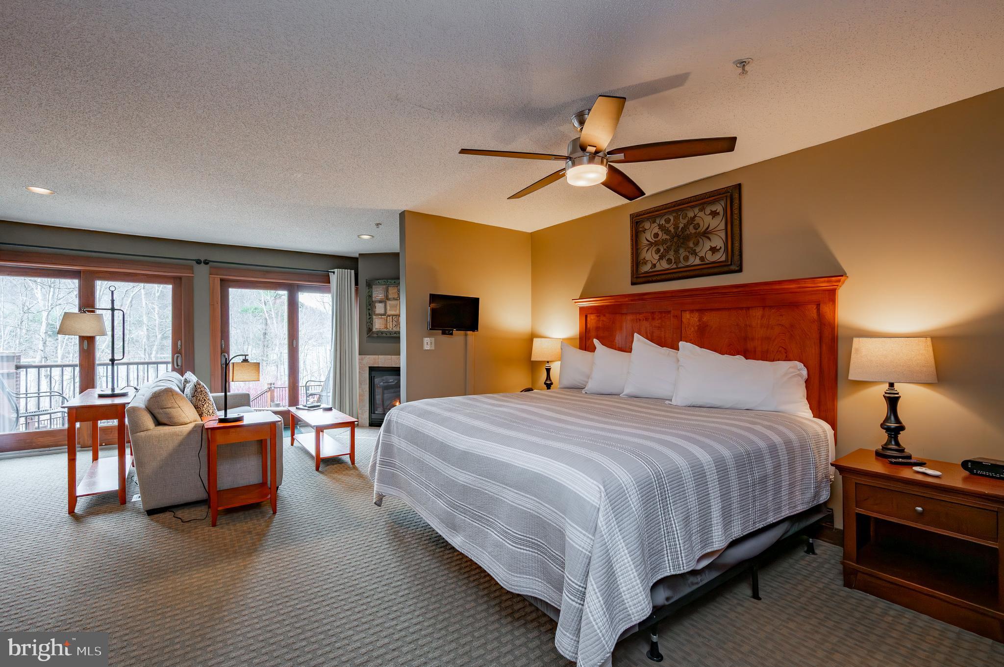SILVER TREE SUITES - Residential