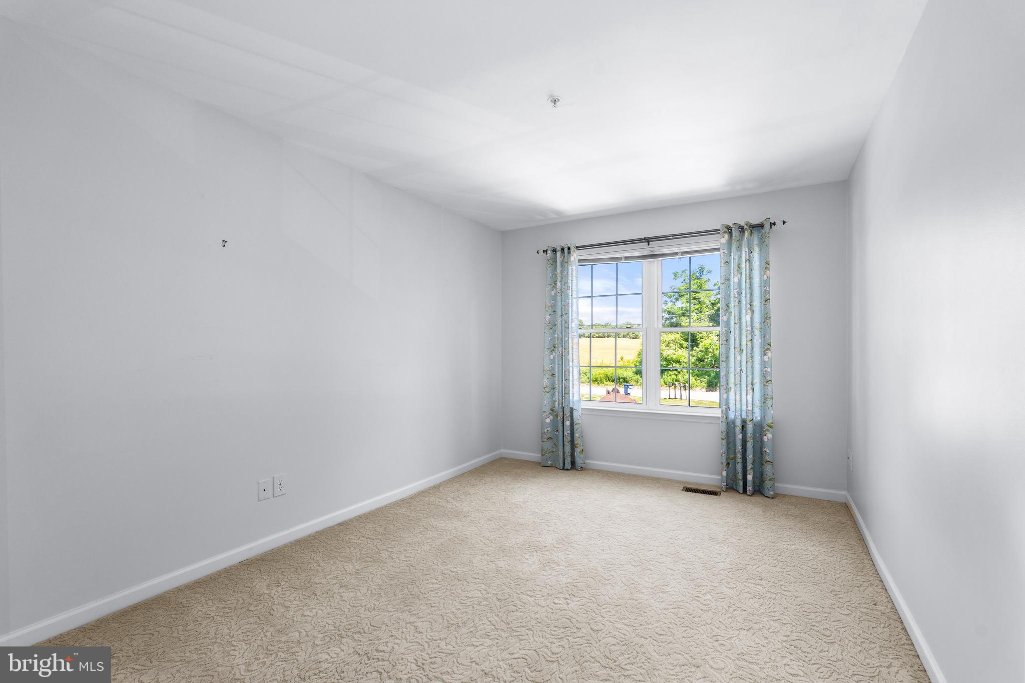 SHIPSIDE - Residential