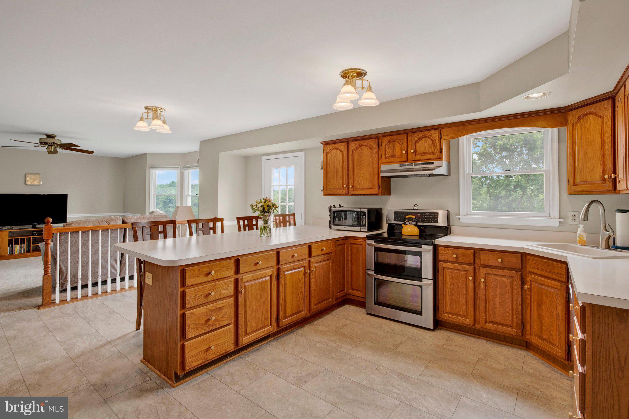 FOREST LAKES - Residential