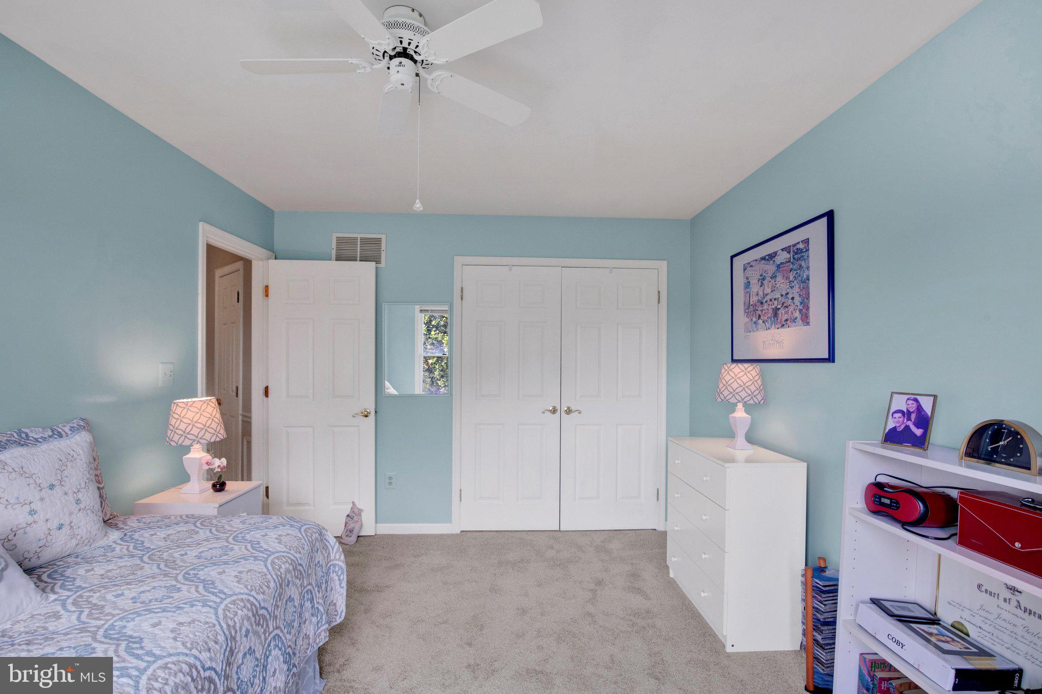 FOREST LAKES - Residential