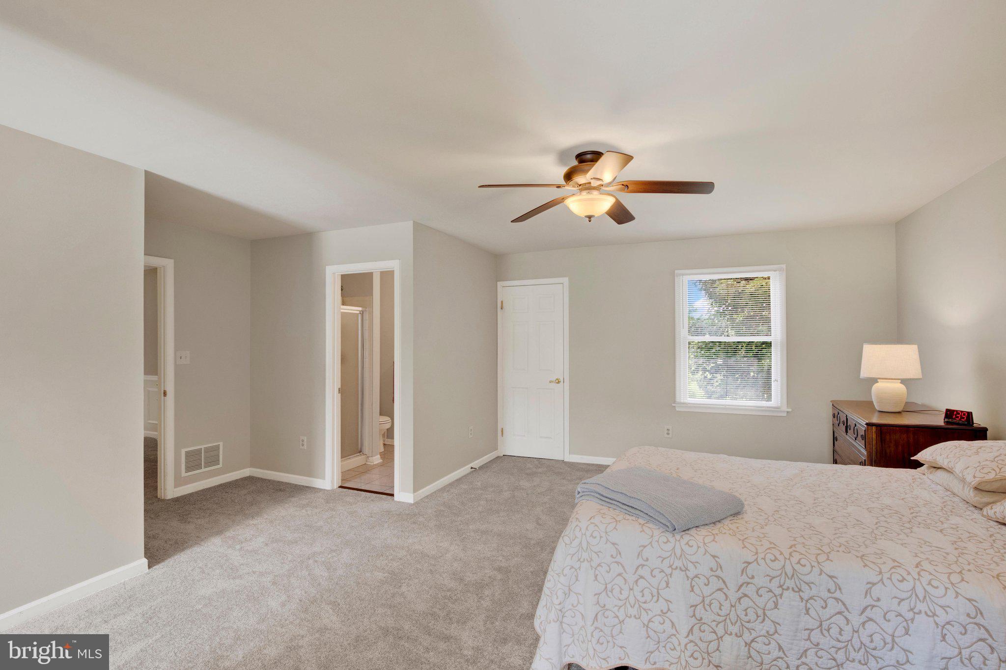 FOREST LAKES - Residential