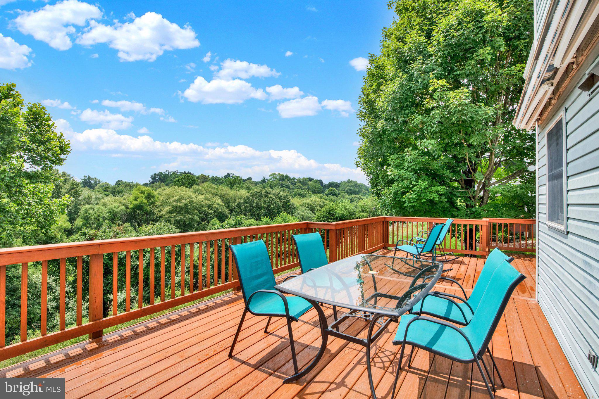 FOREST LAKES - Residential