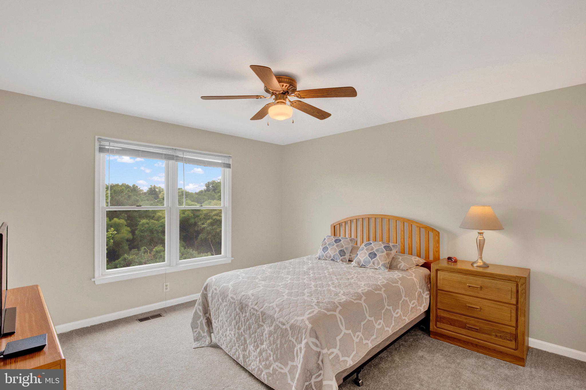 FOREST LAKES - Residential
