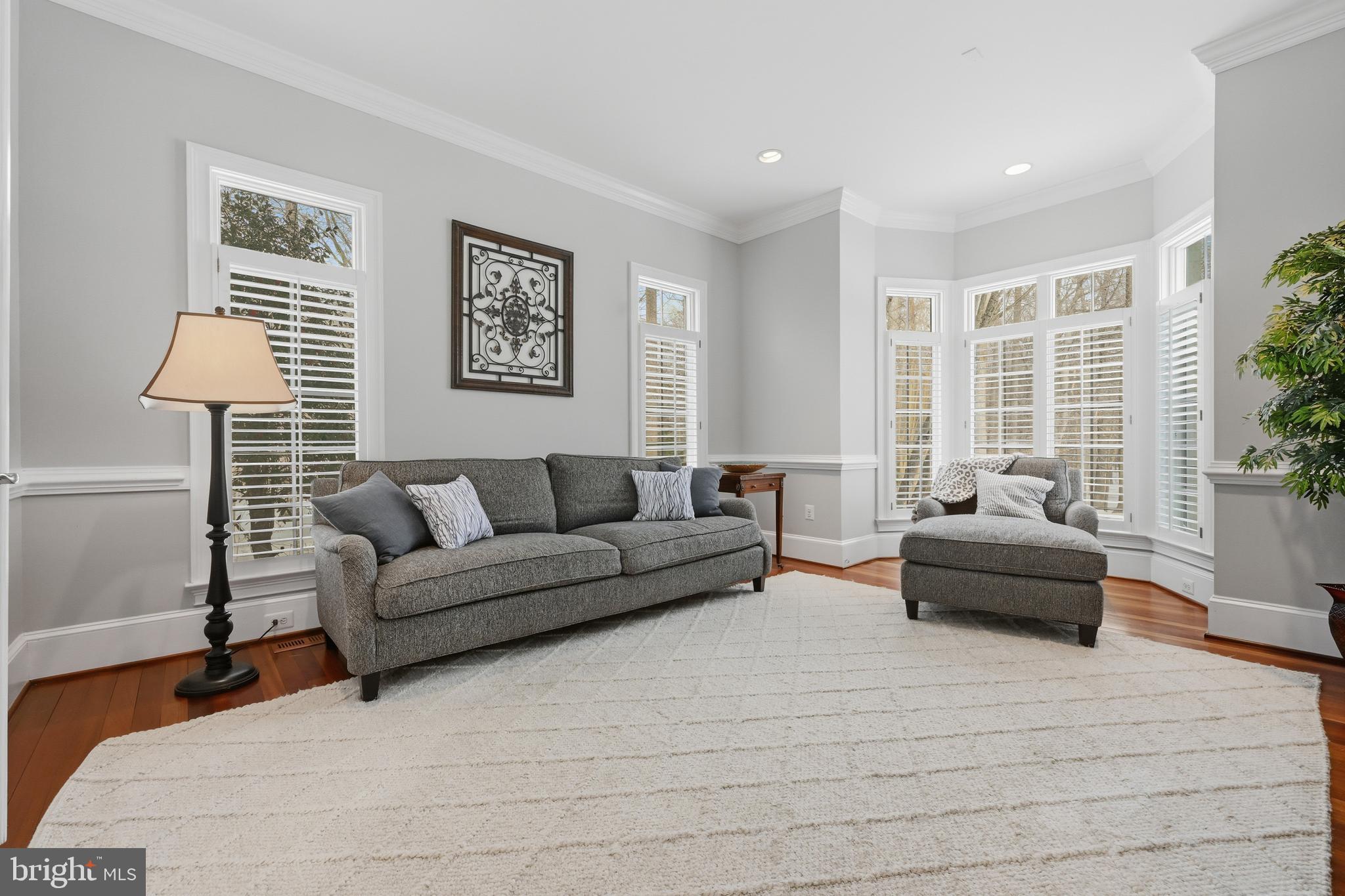 SOUTH RIVER COLONY - Residential