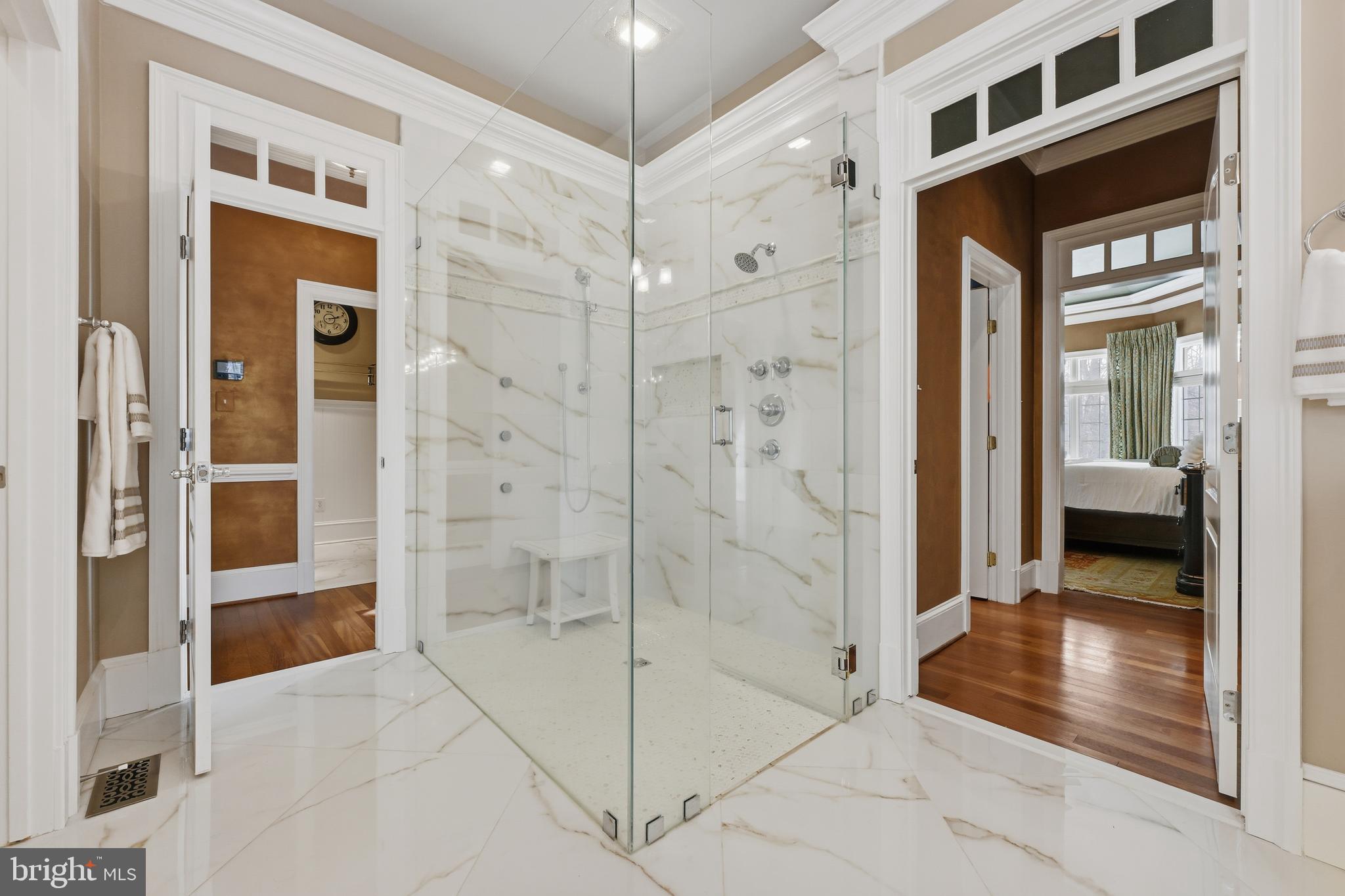 SOUTH RIVER COLONY - Residential
