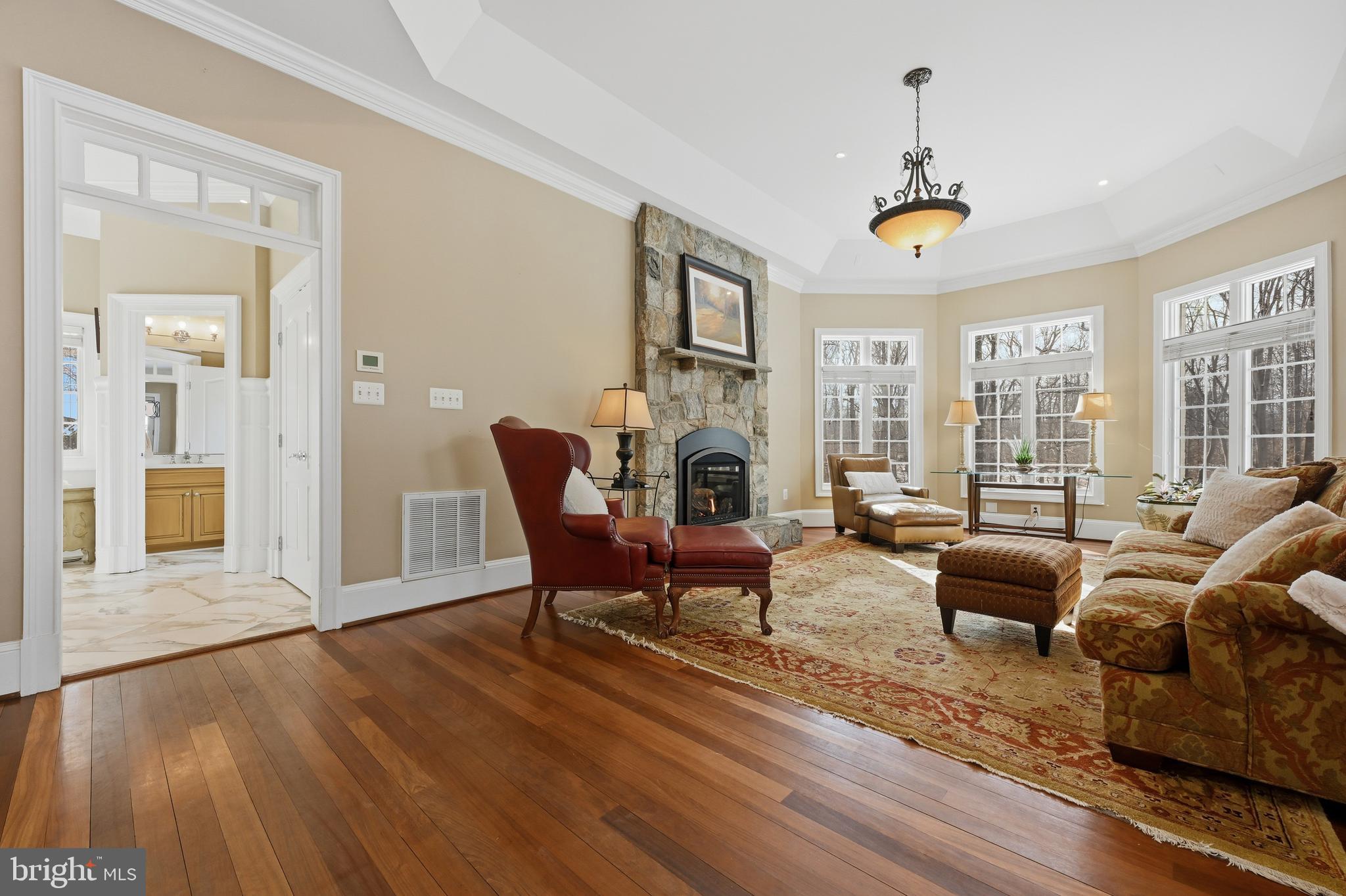 SOUTH RIVER COLONY - Residential