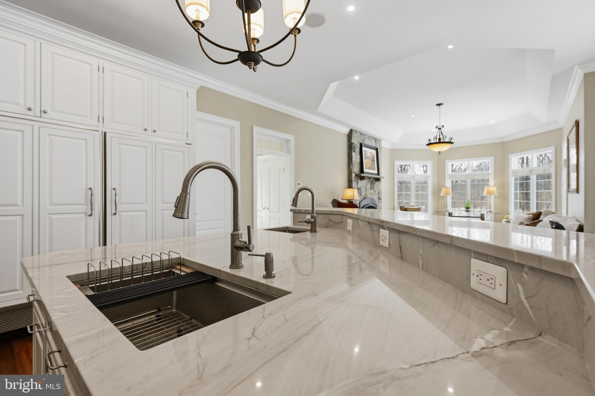 SOUTH RIVER COLONY - Residential